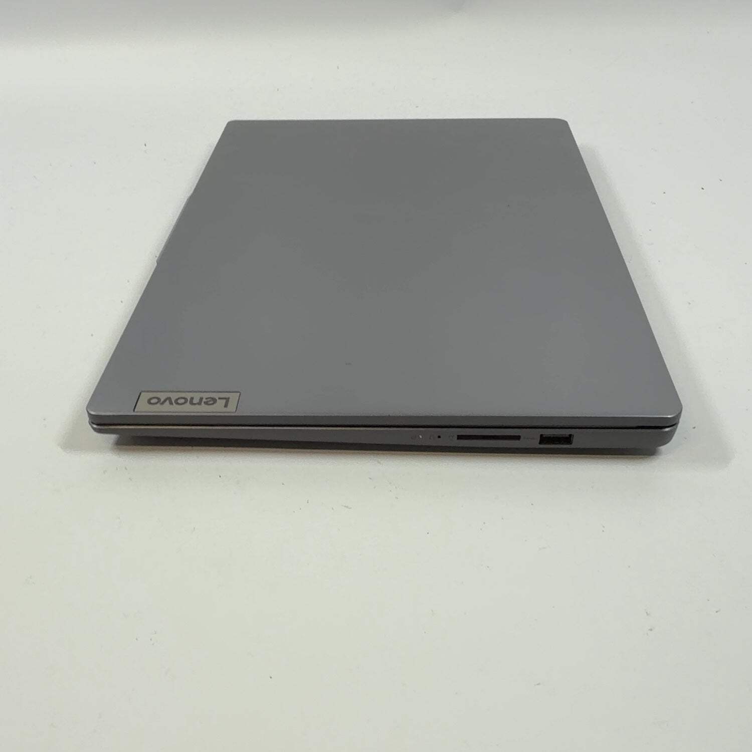 Lenovo IdeaPad Slim 3 15ABR8 15.3″ Ryzen 7 5825U 2.0GHz 16GB RAM 512GB SSD