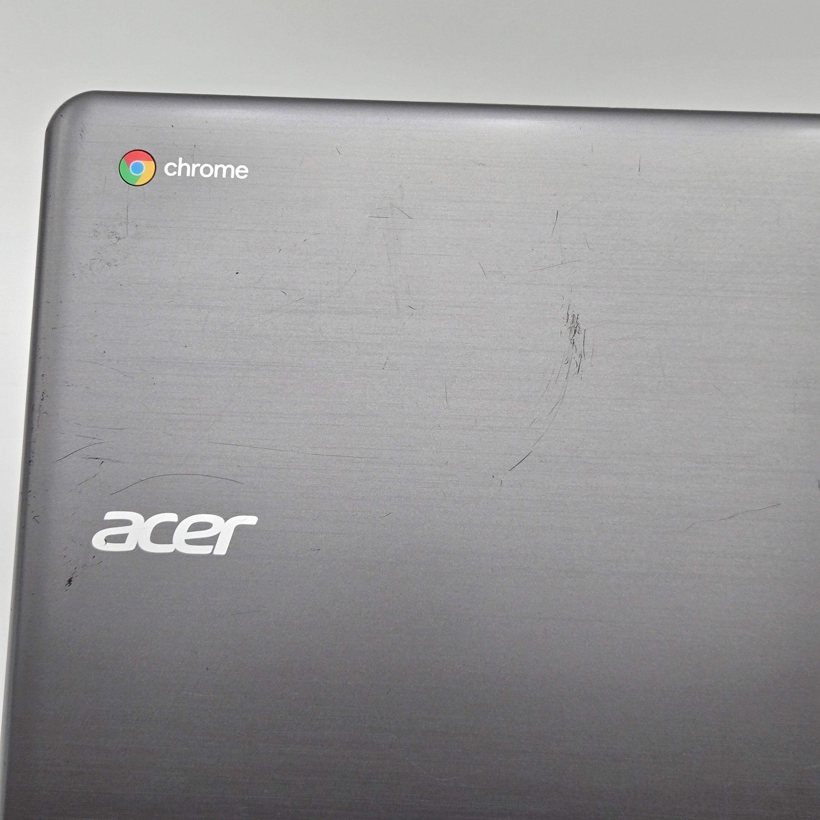 Acer CB3-532 Series N15Q9 Chromebook 15-inch Intel Celeron 16GB SSD 2GB RAM