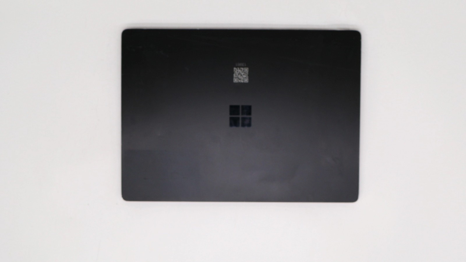 Microsoft Surface Laptop 3 13″ i7-1065g7 16GB 512GB – Good