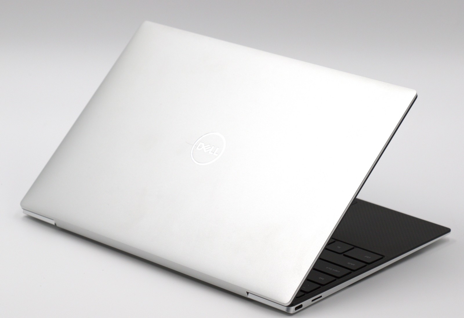 Dell XPS 13 9310 – 13.3″ UHD+ Touch – i7-1185G7 – 16GB RAM – 512GB SSD
