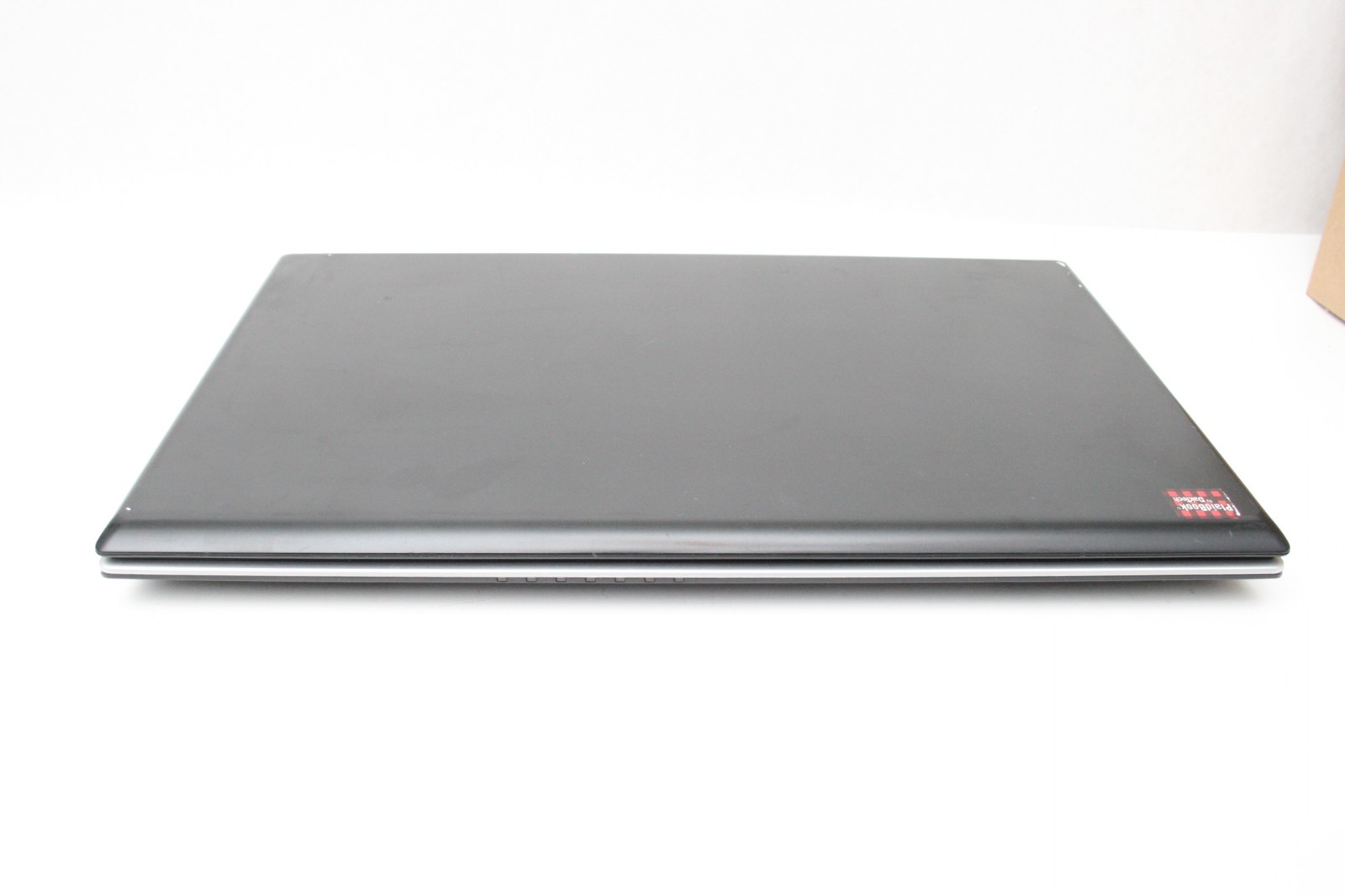 PlaidBook by DakTech FX720/720DX 17.4in iLaptop i7-2620M 8GB RAM 128GB SSD