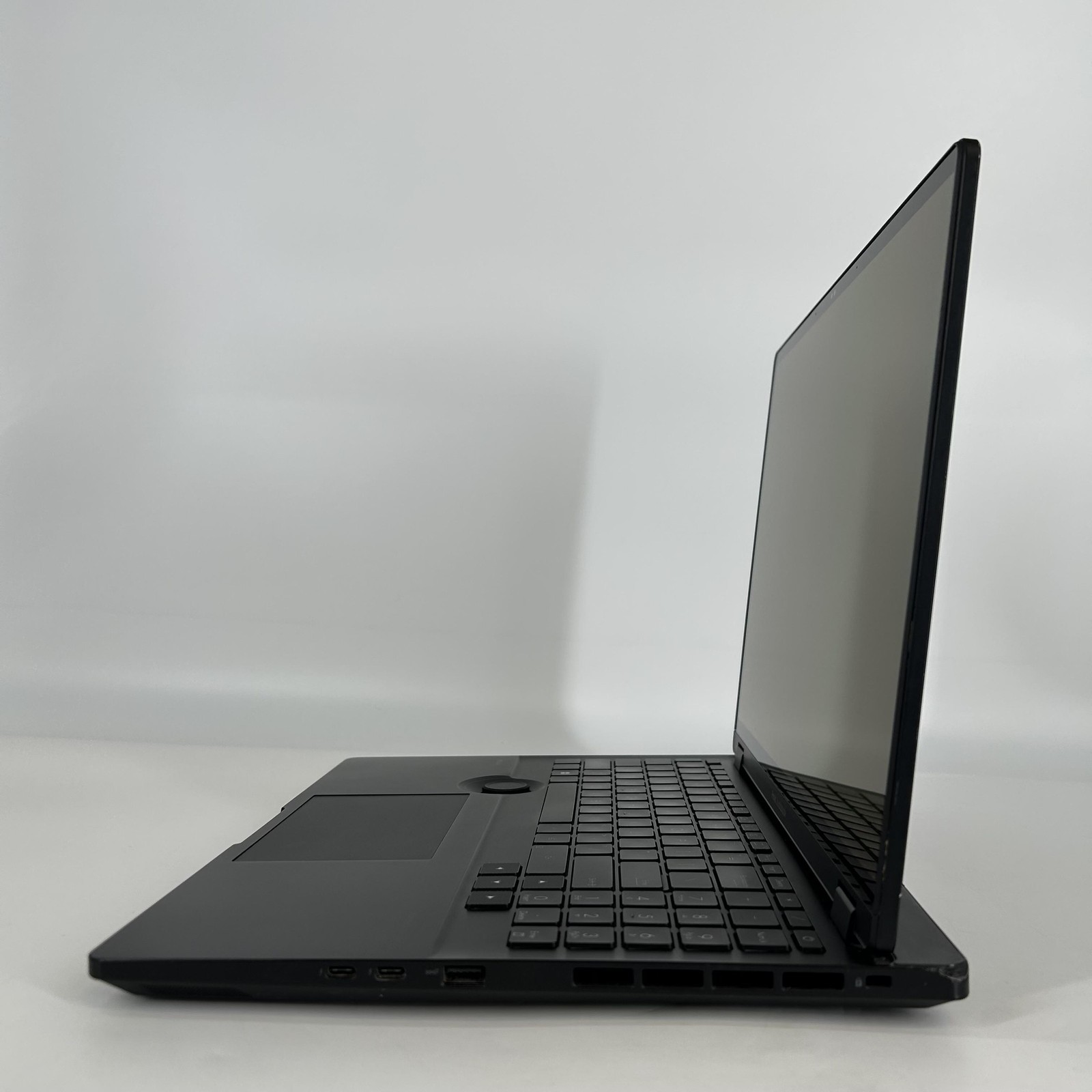 Asus ProArt Studiobook 16 QHD+ TOUCH 2.2 GHz i9-13980HX 28GB 1TB SSD RTX 4060