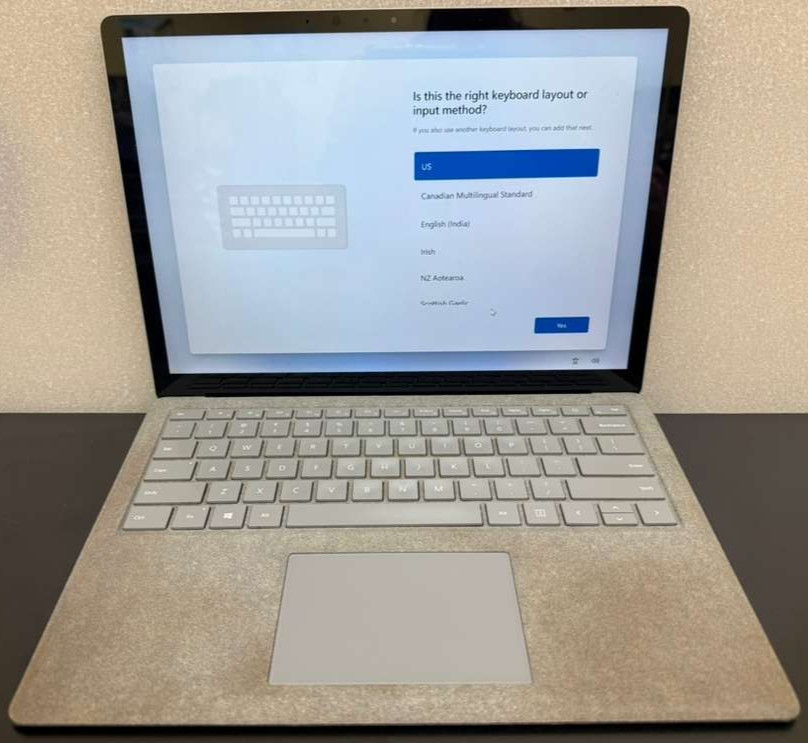 Microsoft Surface Laptop 2 13.5″ i5-8350U 8GB 256GB SSD Win 11 Pro USED