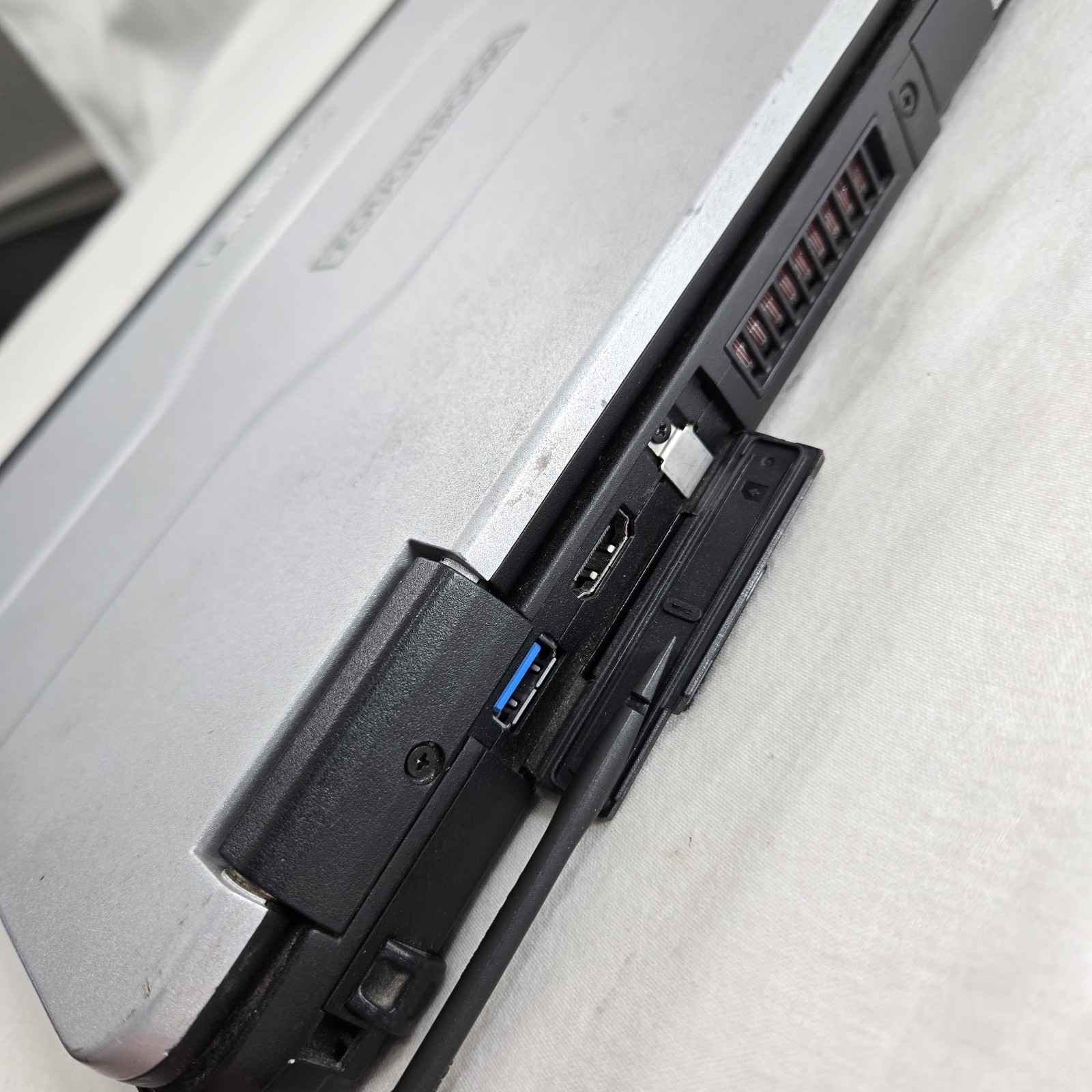 Panasonic Toughbook FZ-55 MK2 i7-1185G7 512GB SSD 32GB Ram – GPS – 4G – Grade B+