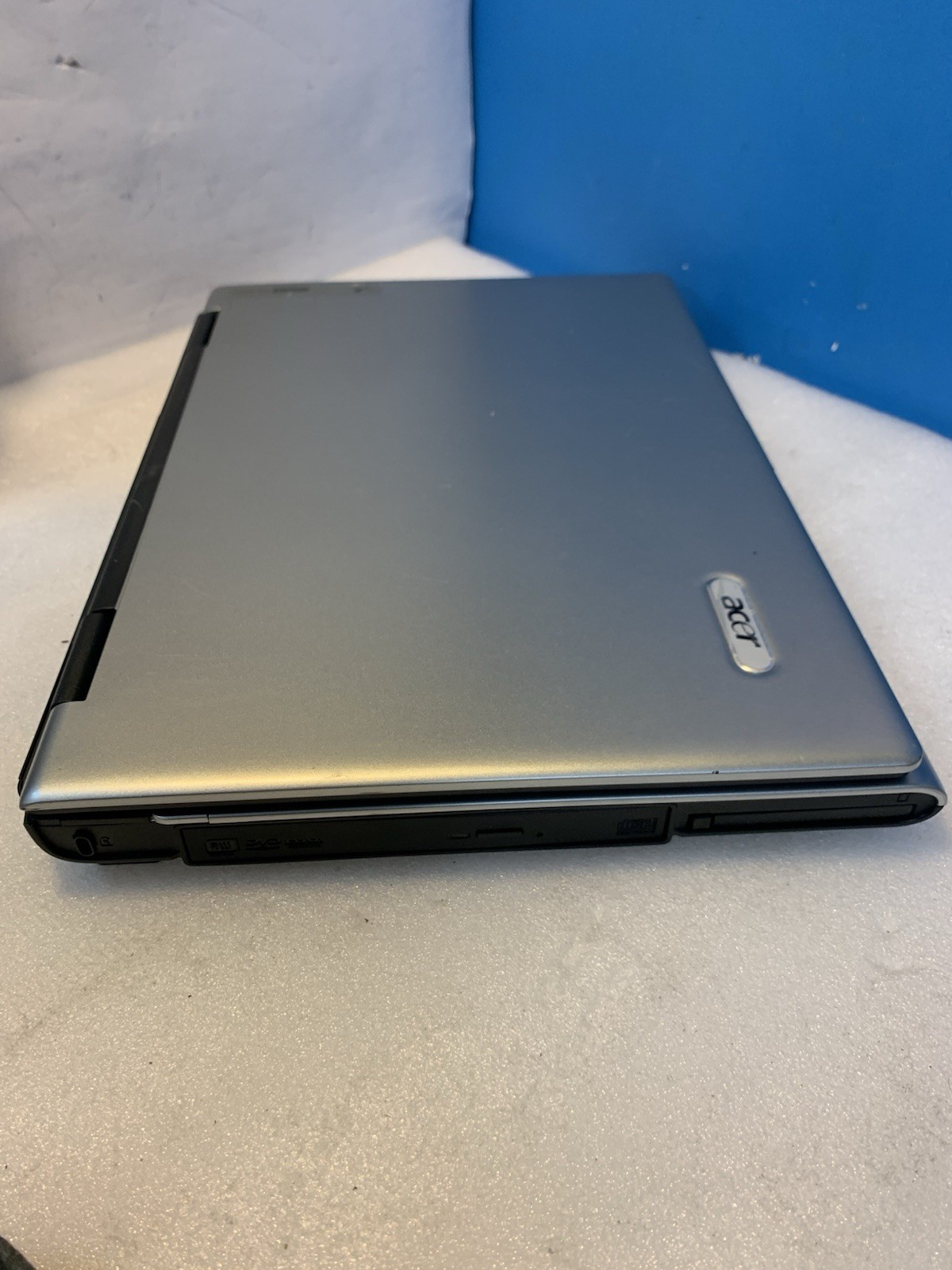 Acer Aspire 3623NWXMi Celeron 1.5GHZ 512MB 40GB laptop Windows XP pro SP3