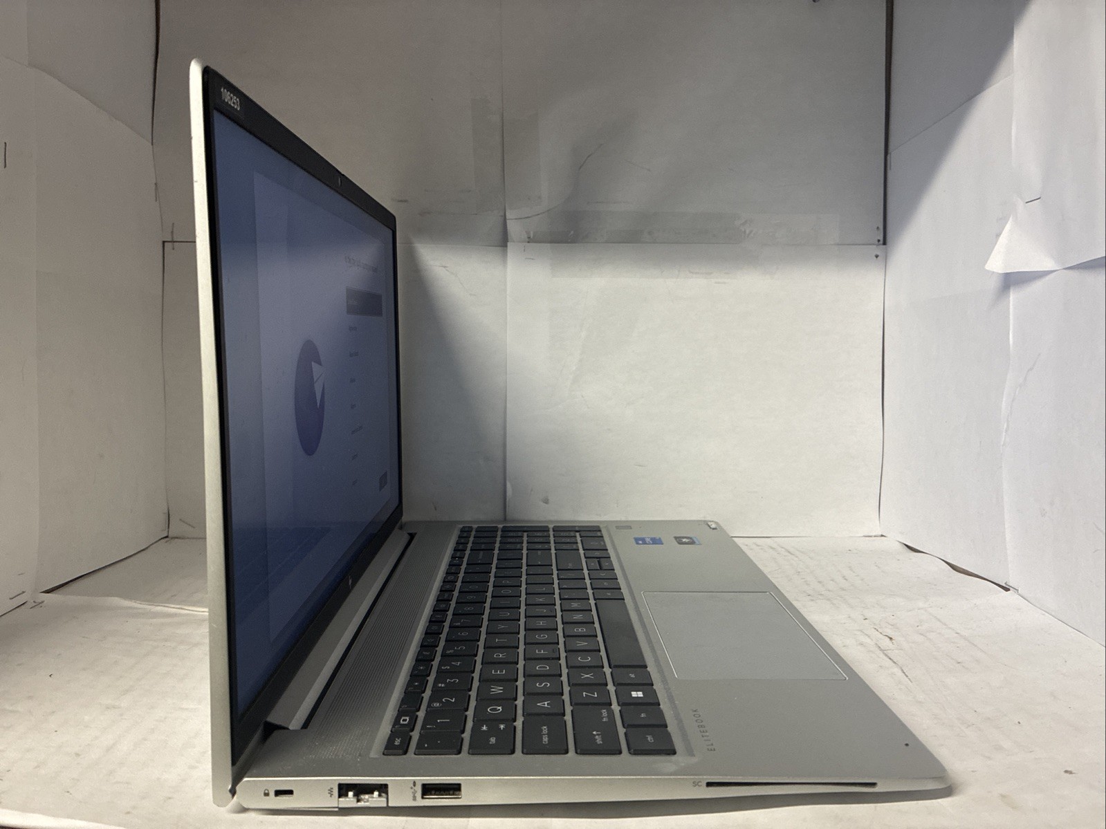 HP EliteBook 650 G9 15.6″ i5-12th Gen 16GB RAM 256GB SSD Win 11 – Charger – used