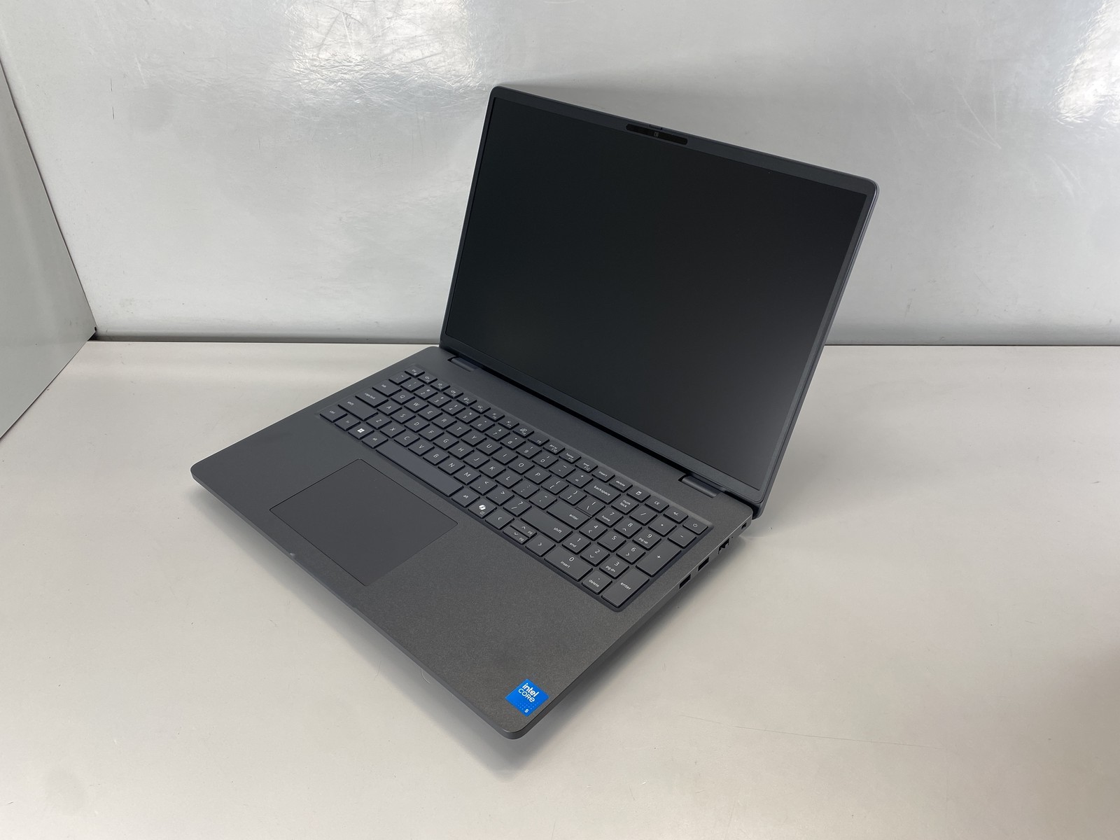 Dell Laptop Pro 16 PC16250 16″ Intel Core 5 120U 256GB- Black