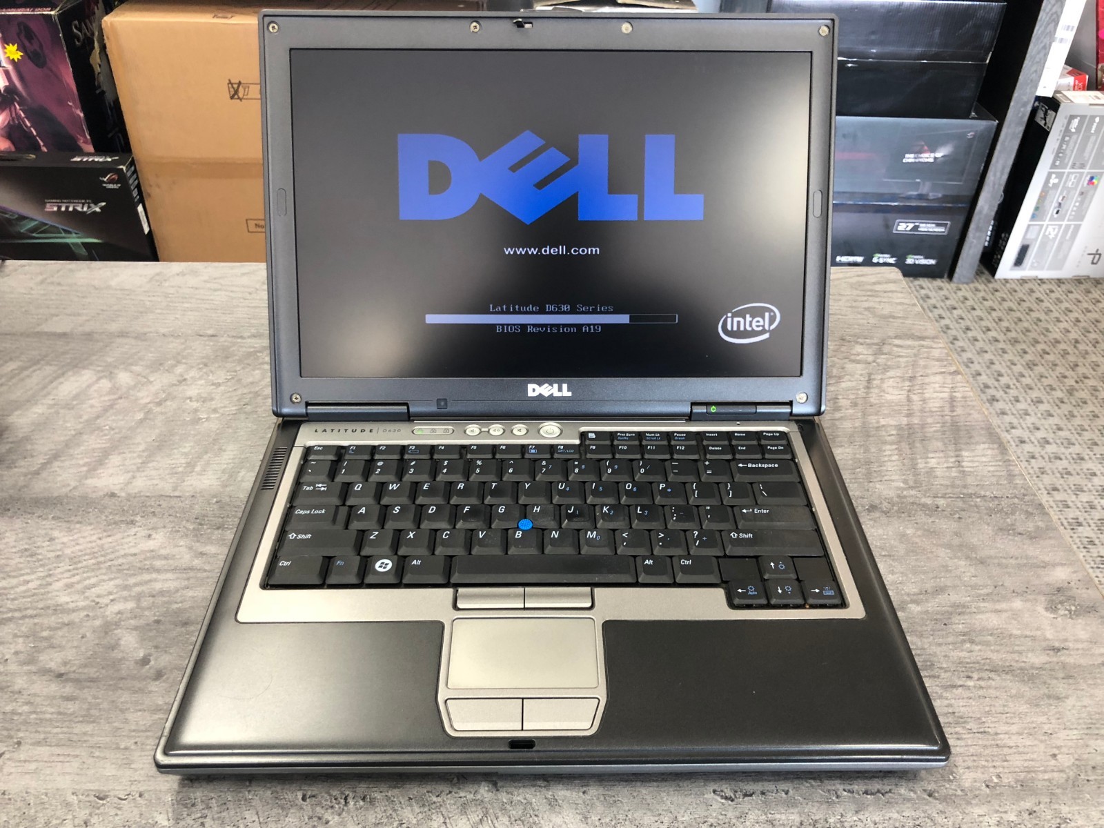 Dell D630 D620 14″ 1.8GHz 160GB, 2GB RAM WINDOWS XP, WiFi DVD/CDRW RS232 Serial