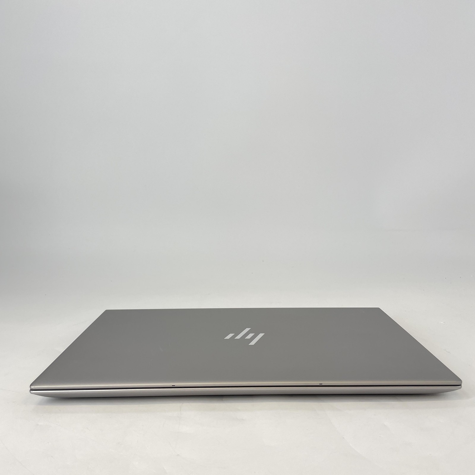 HP ZBook Studio 16 G11 UHD+ 1.4 GHz Ultra 7 165H 32GB 512GB SSD RTX 1000 Ada