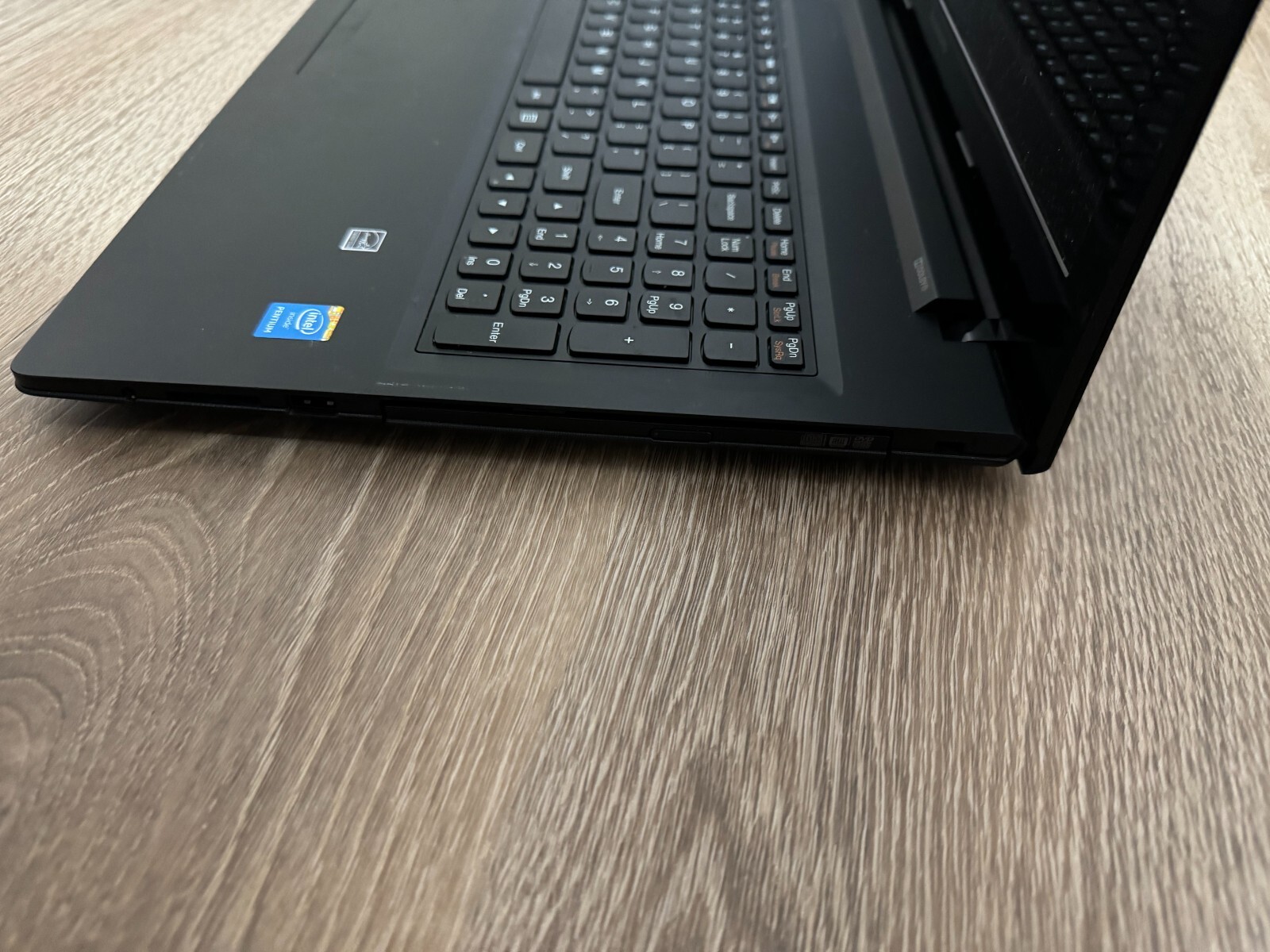 15.6” Lenovo G50-30 Intel Pentium Laptop. For Parts/Repair. READ DESCRIPTION!!!