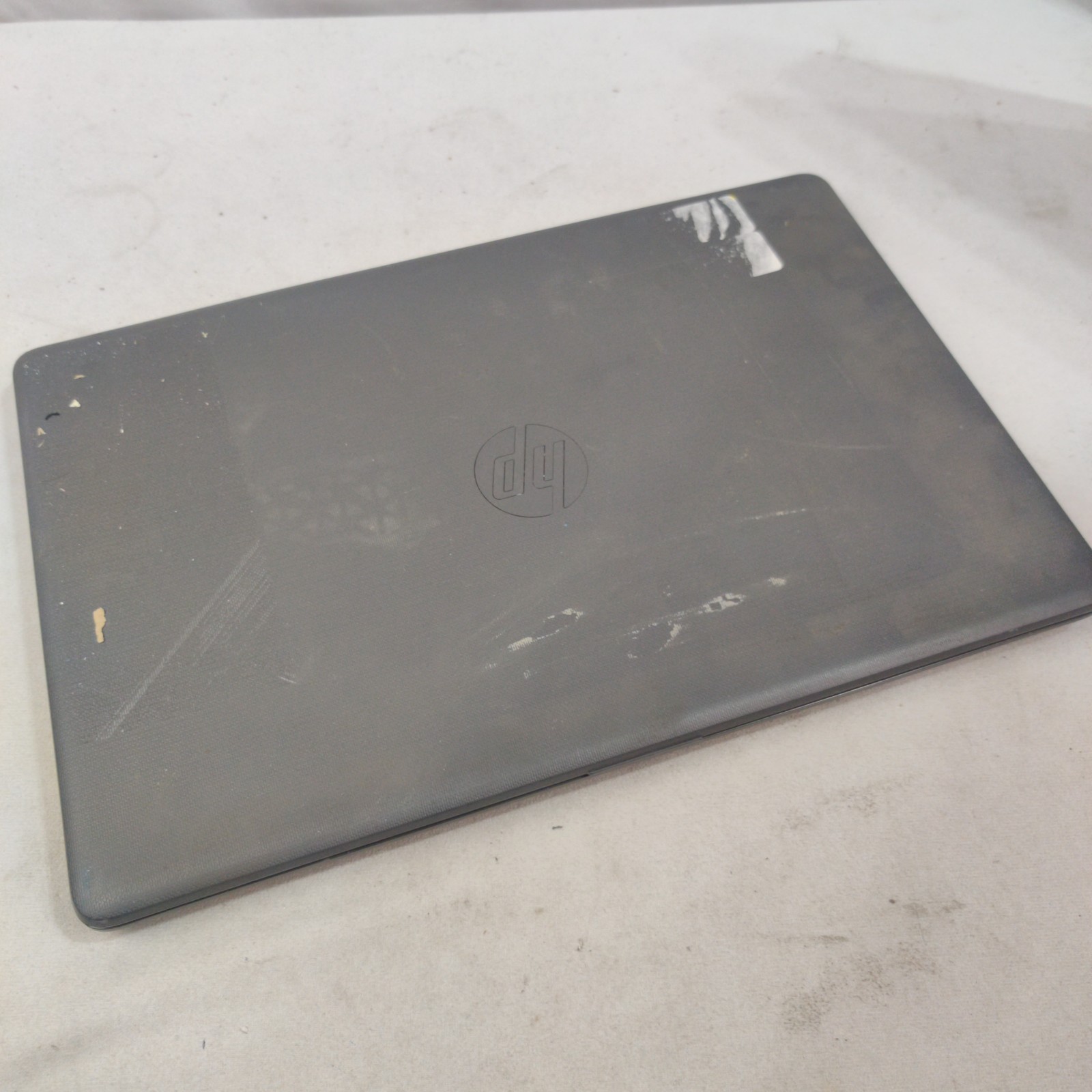 HP 255 G7 15.6″ A4-9125 2.3GHz 8GB RAM Win 10 (NO HDD/AC ADAPTER)