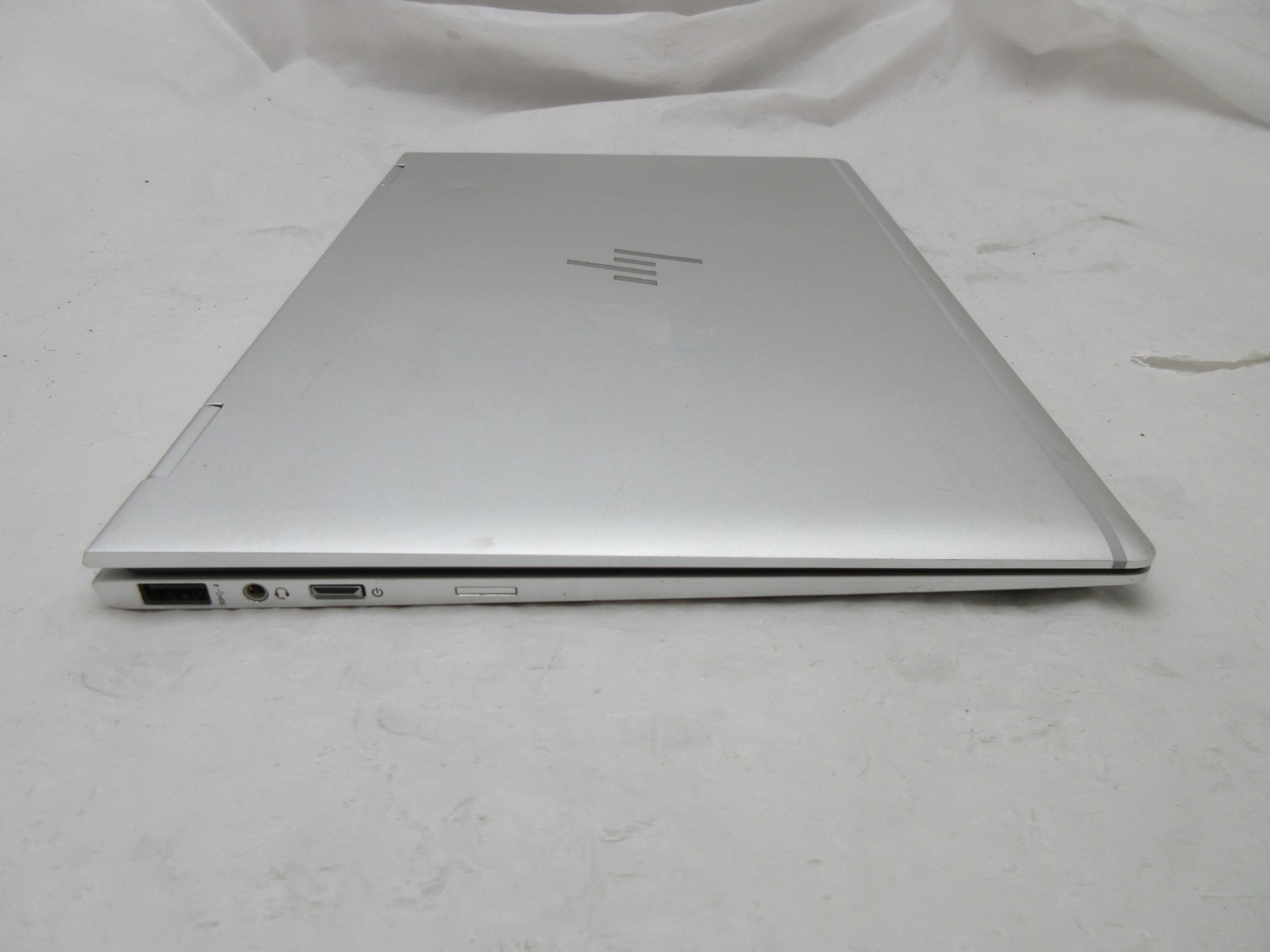 HP EliteBook x360 1030 G4 13.3″ : i7-8665U : 8GB RAM : 256GB SSD : Grade C