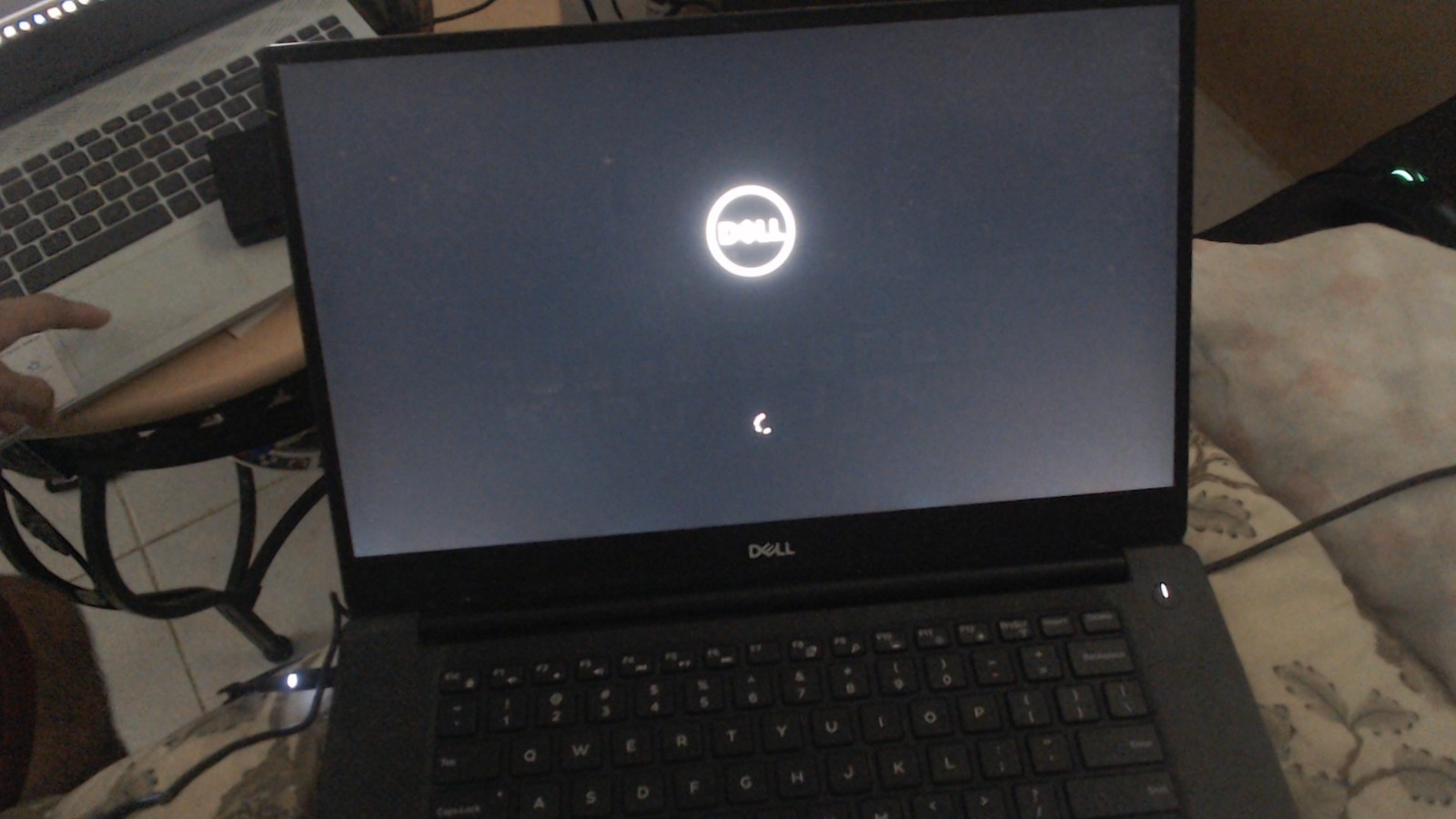 Dell Precision 5540 Laptop i5 9th Gen 256 GB SSD 16 GB Ram (READ DESCRIPTION!)