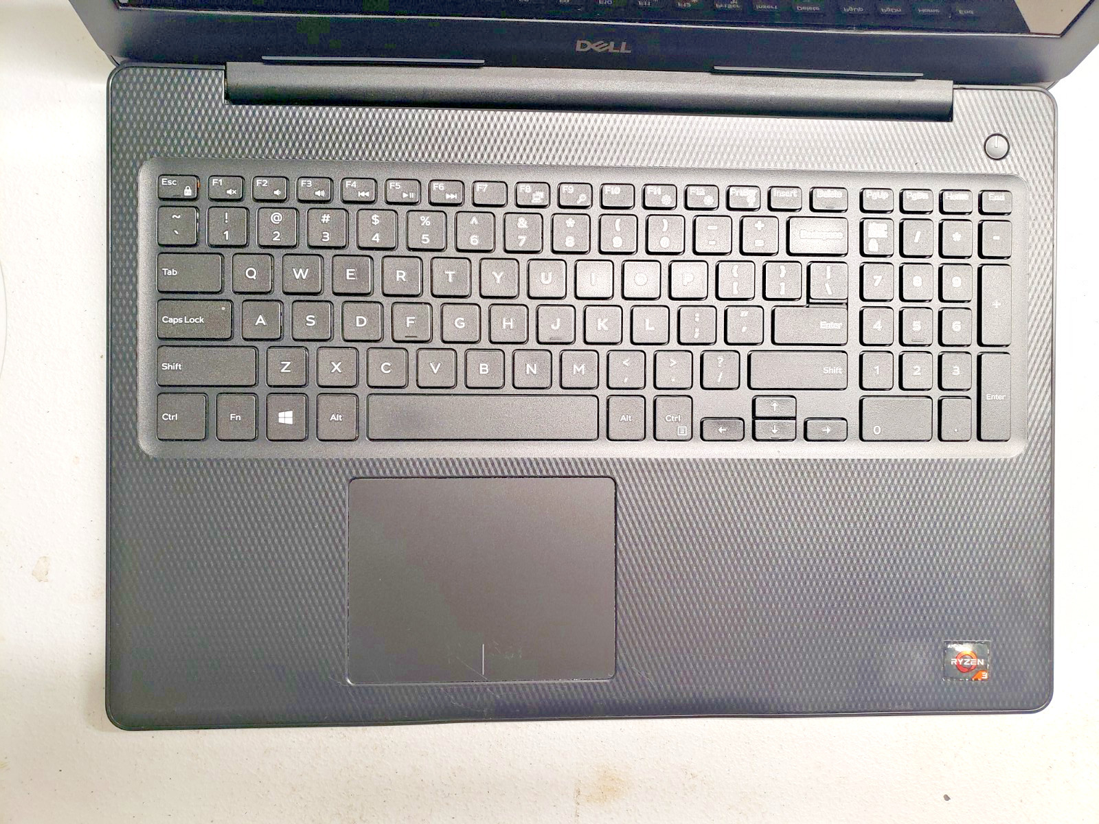 Dell Inspiron 3585 AMD Ryzen 3 2200U 2.50Ghz 8Gb 128Gb SSD 15.6 Touch LED Win11