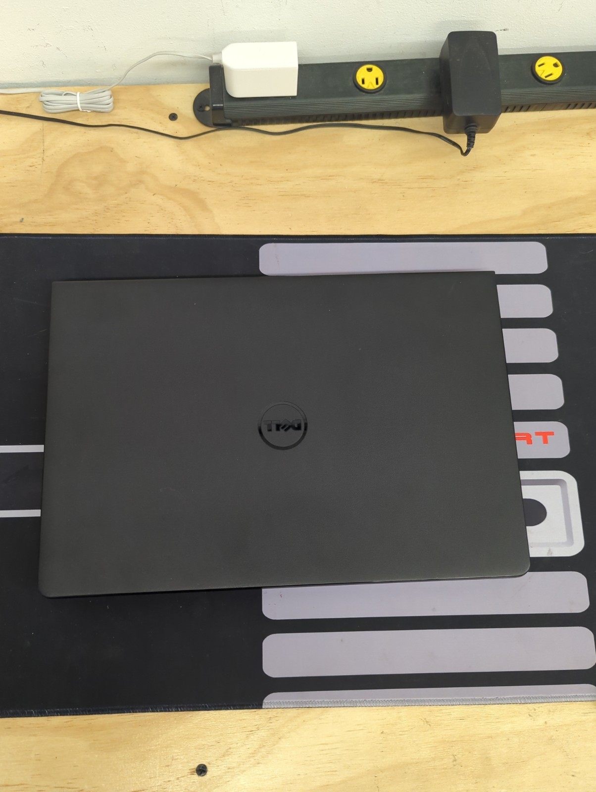 1100 – Dell Inspiron P47F – TESTED / WORKING