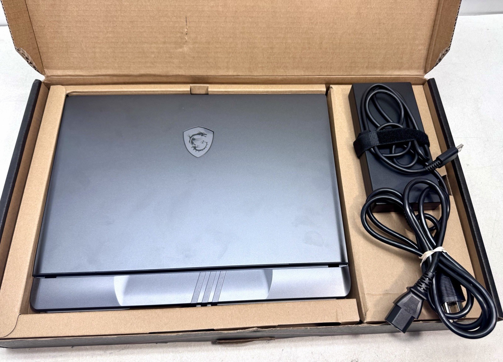 MSI Vector 16 HX A14VFG