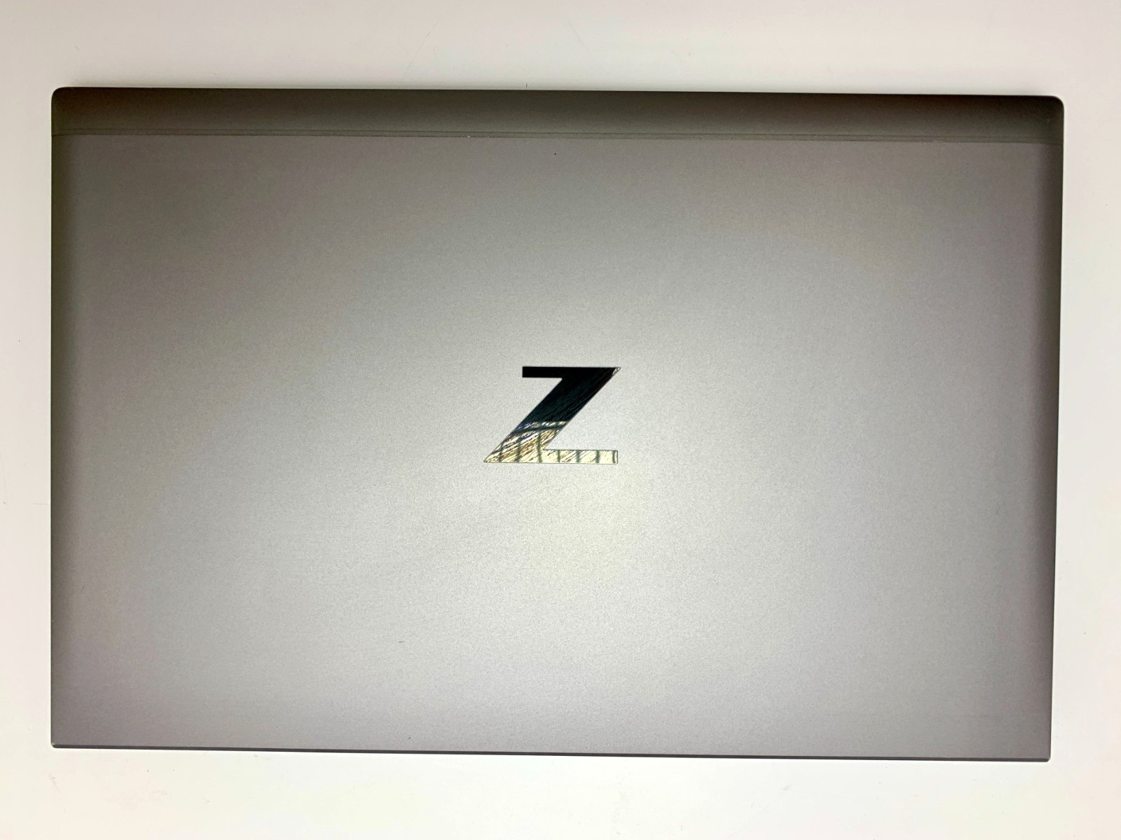 HP ZBook Firefly 14 G7 | i5-10310U | 16GB RAM | 256GB SSD/NVMe | LINUX | READ