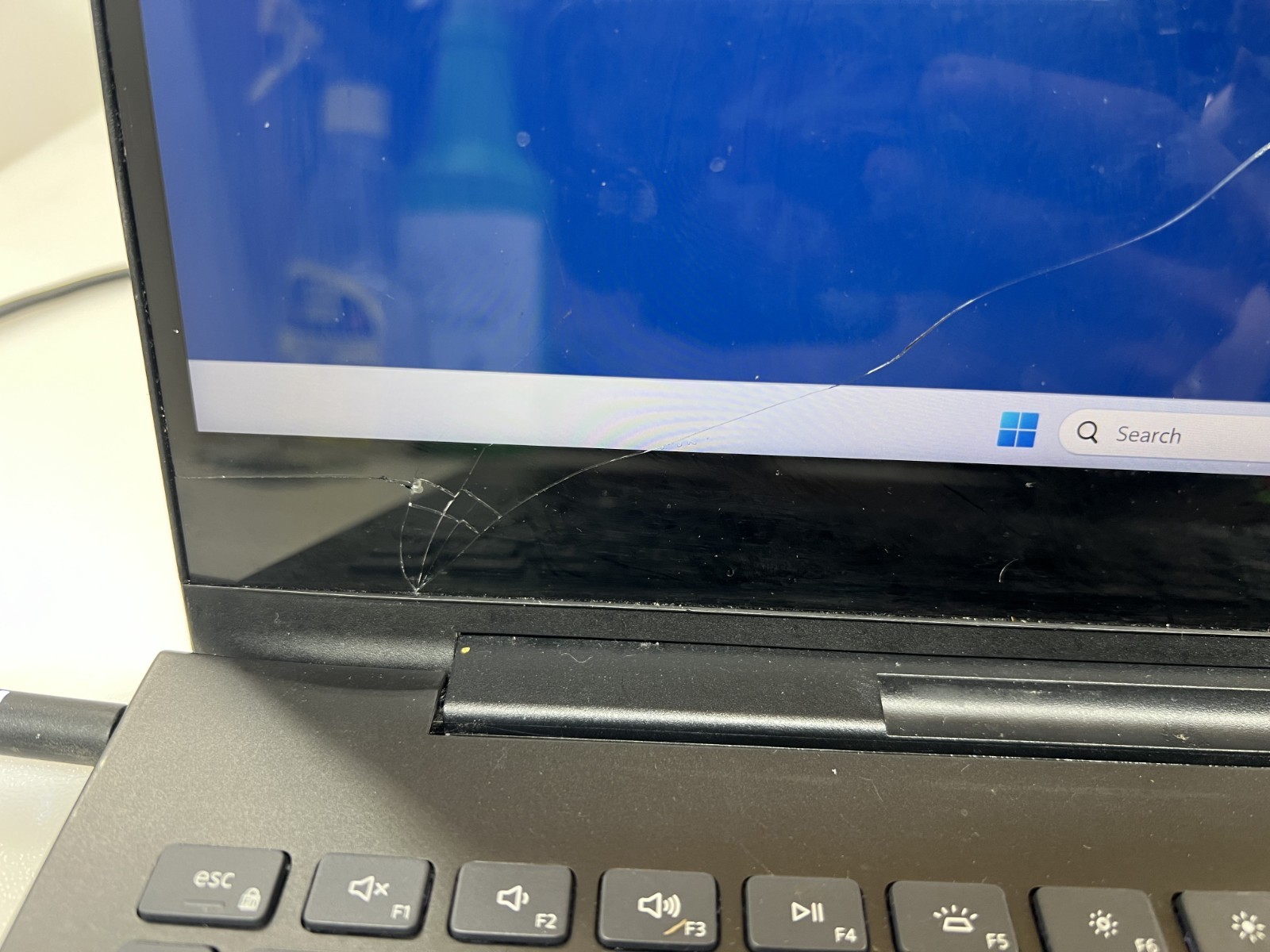 DELL INSPIRON 7581 2n1 i7-10510U@1.8GHz 16GB RAM 256GB NVMe W11P TOUCH WAC READ