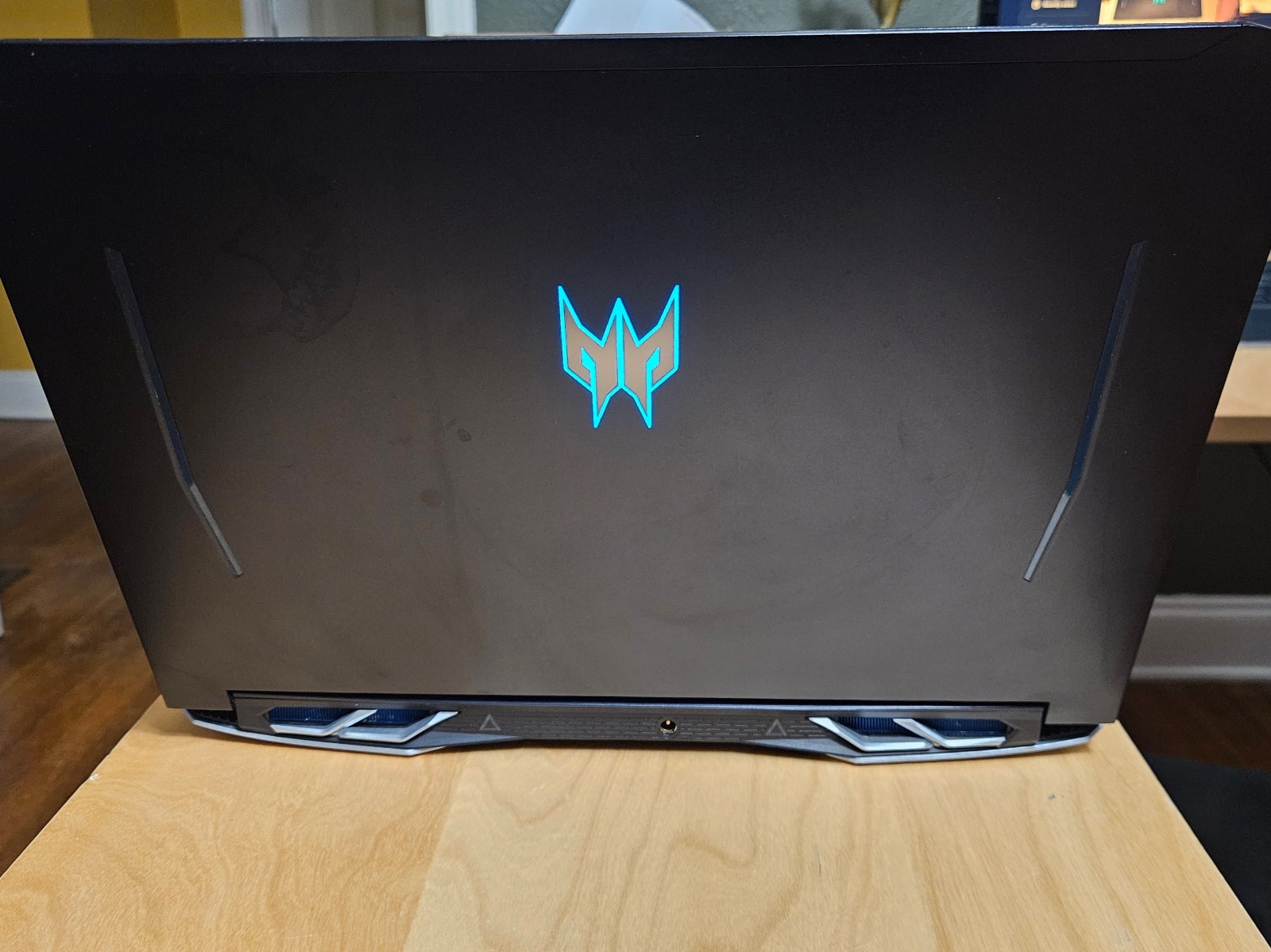 Acer Predator Helios 300 Gaming Laptop (PH315-54-731M)