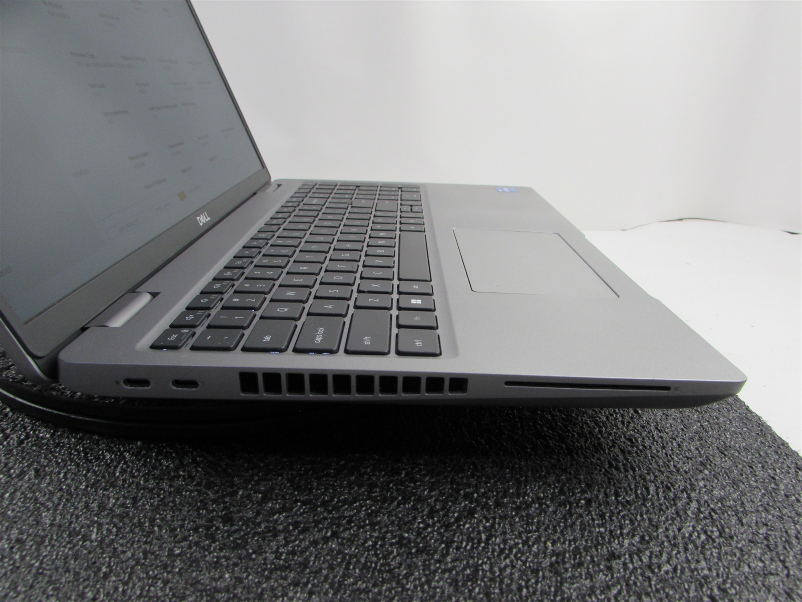 DELL LATITUDE 5531 1920X1080 FHD I7-12800H (14 CORES 1TB SSD 16GB RAM NO O.S