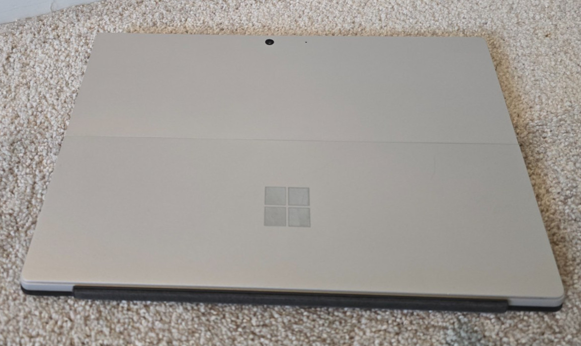 Microsoft Surface Pro 7 128GB SSD, 8Gb RAM, 12.3″, Win 11 Pro, 84% Batt. Health