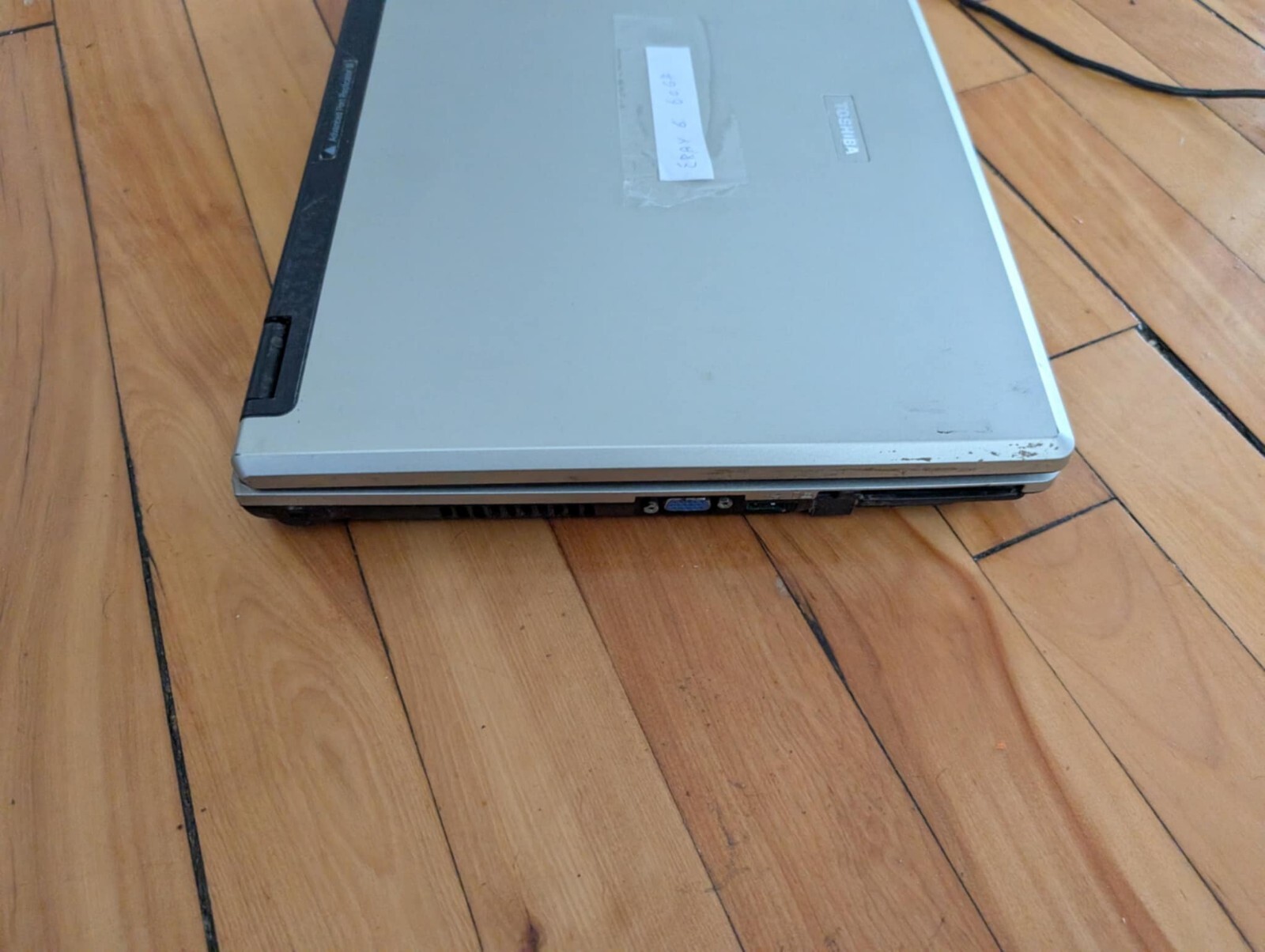 Vintage Toshiba Tecra A3X Intel Pentium 1.73GHz 2GB 60GB Windows XP Home Laptop6