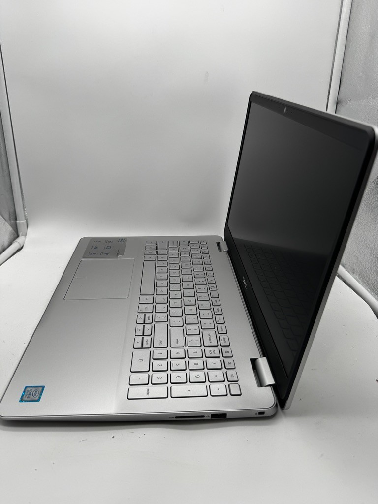 Dell Inspiron 15 5000 15.6″ i5 8th Gen 8GB 256GB SSD Win11 FHD Silver BATT DEAD