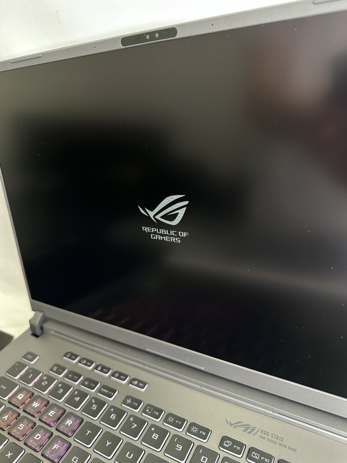 ASUS ROG Strix G16 2025 G615JMR-AS74 16” RTX 5060 i7 14650HX 16GB 1TB New No Box