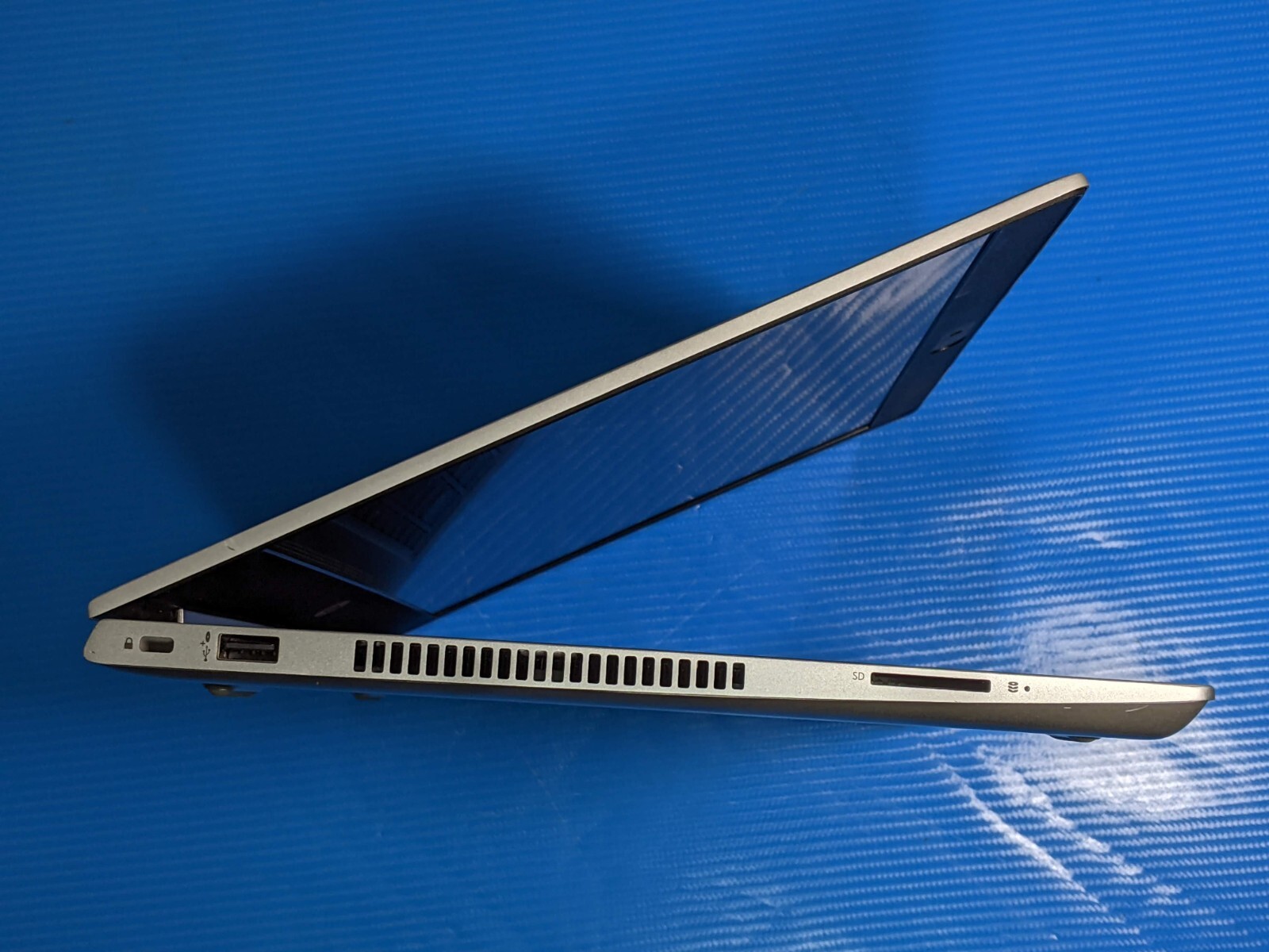 HP ProBook 440 G7 14″FHD i5-10210U 1.6GHZ 16GB 256GB Win11P 93ttery +Charger