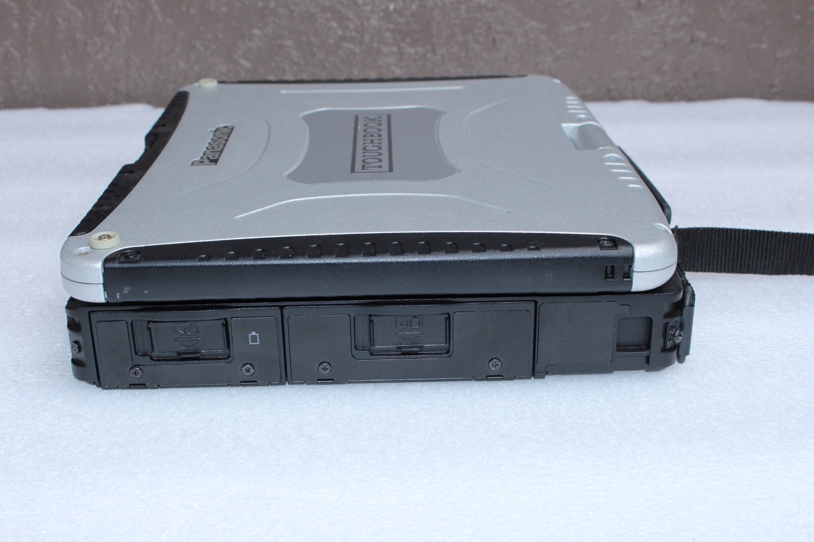 Panasonic Toughbook CF-19 MK-5 Core i5-2520M 16GB/ 512GB SSD/ Win10 PRO64/0-HR