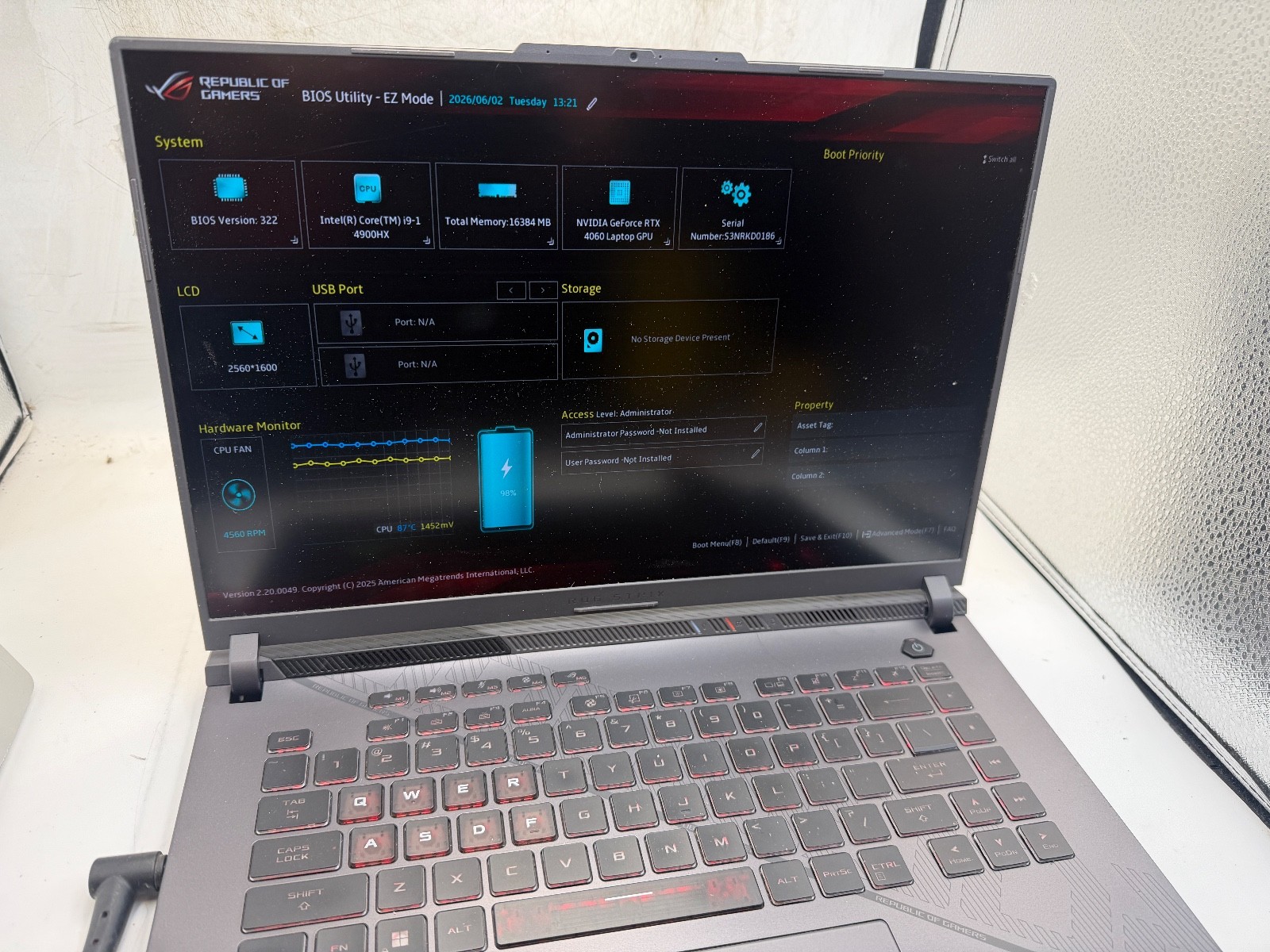 ASUS ROG Strix G16 Laptop i9-14900HX Notebook G614JVR-ES94 BOOTS TO BIOS AS-IS