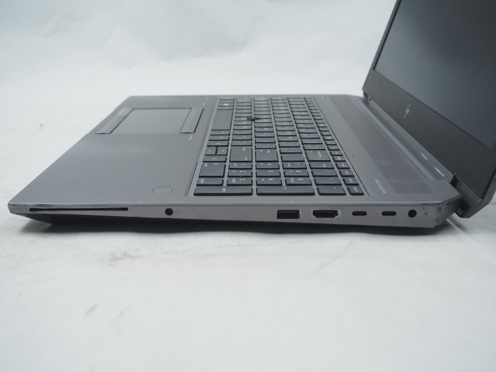 HP ZBOOK 15 G6 15.5″ Intel Core i7-9850H 2.60GHz 32GB RAM 1TB SSD Grade C