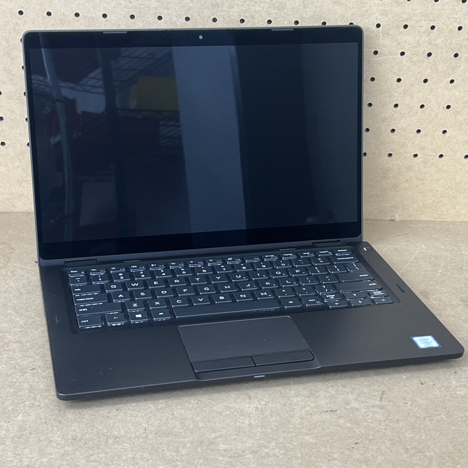 Dell Latitude 5300 2-in-1 i7-8665U 1.9GHz 32GB Ram 2TB SSD – Fair
