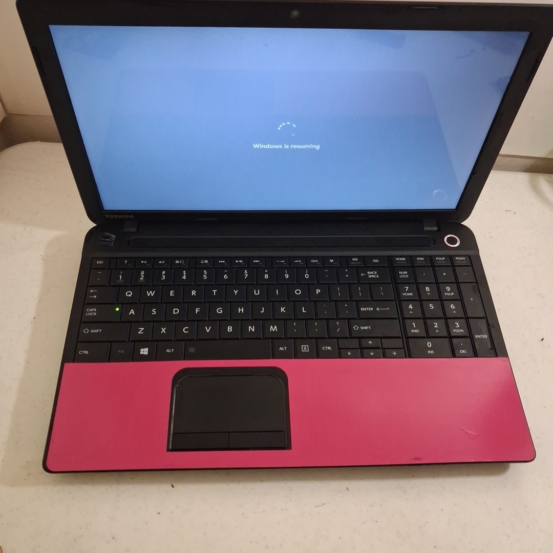 PINK TOSHIBA SATELLITE INTEL N2820 @ 2.13GHz 8G RAM 256G SSD Win11,CAM