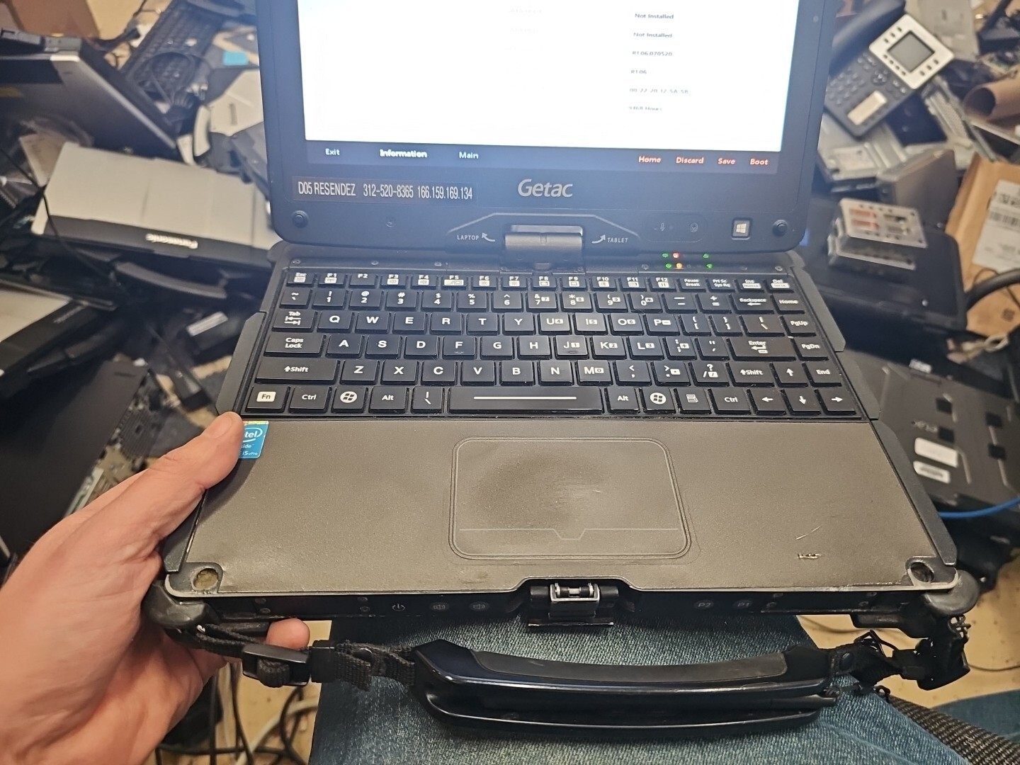 GETAC V110 Laptop Tablet Touch Screen i5-4300U 1.90GHz 8gB No HDD 9468hrs
