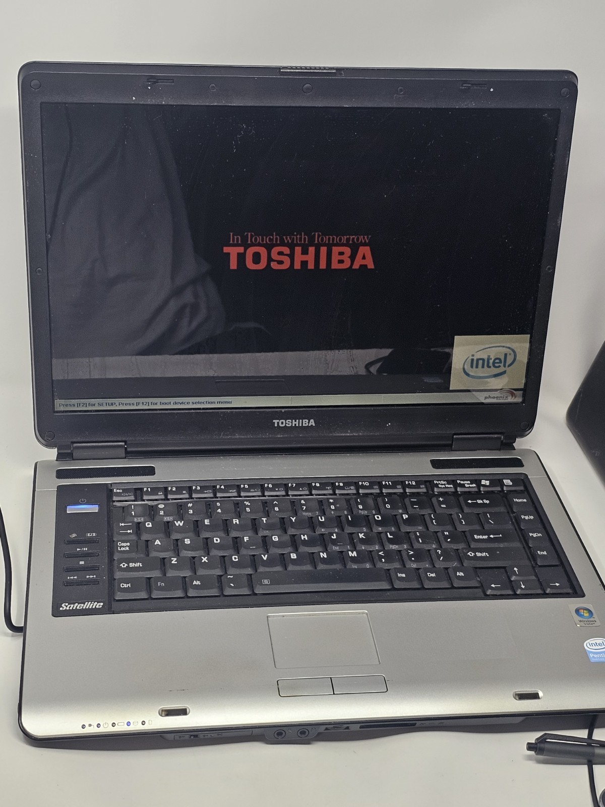 TOSHIBA SATELLITE A135-S7406 Notebook Computer 15.4″ 80GB Windows Vista Home Bas