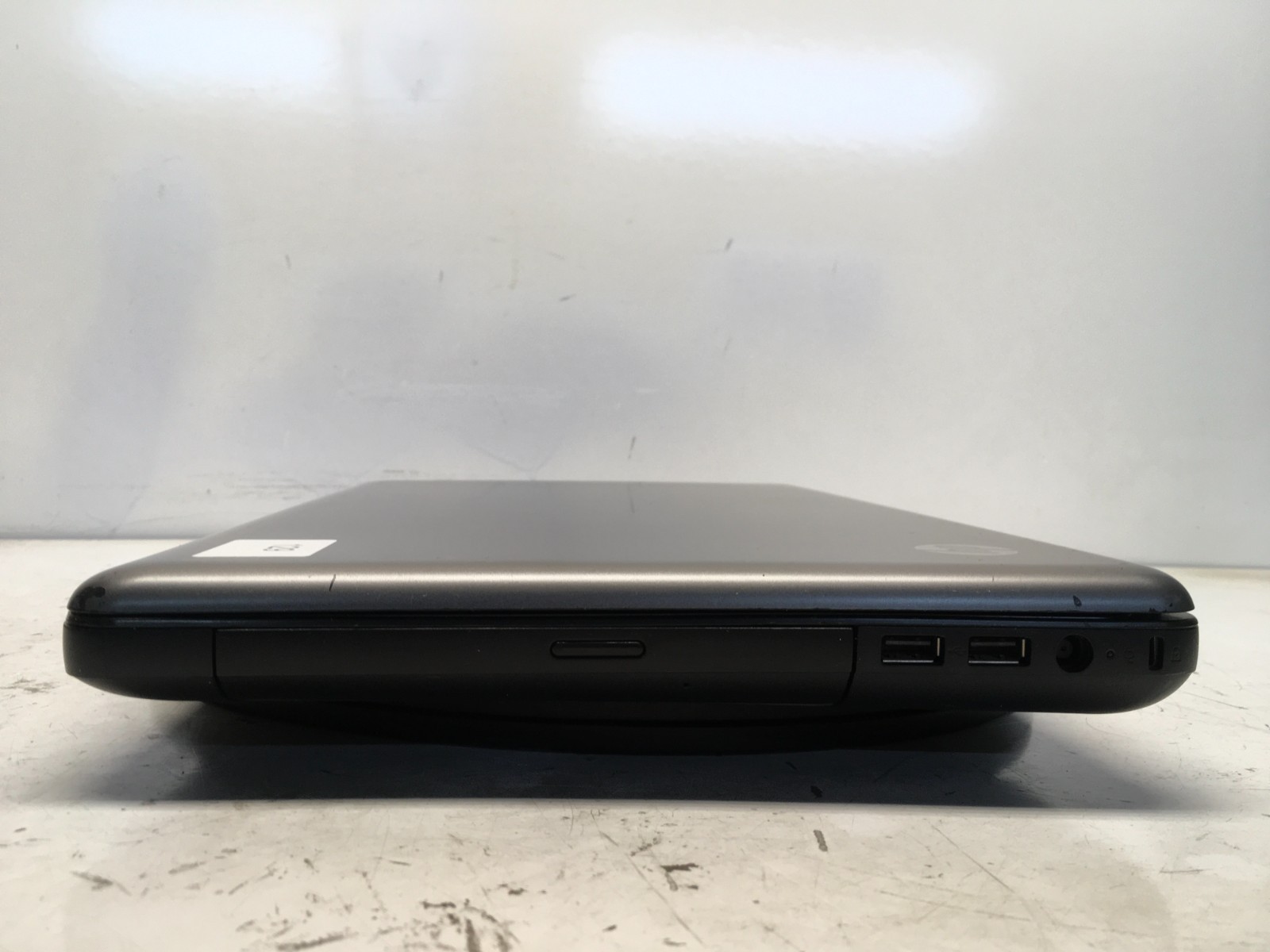 HP 2000Z-300 AMD E-300 1300MHz 4 GB NO HDD