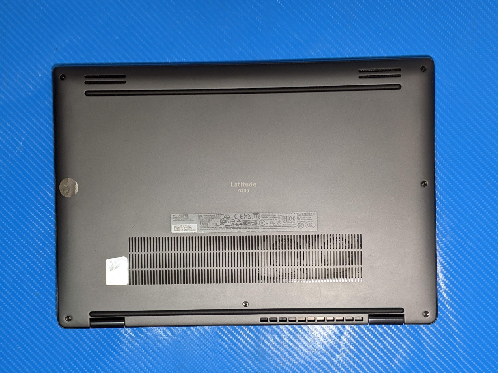 Dell Latitude 9330 13.3″WQXGA TOUCH i7-1260U 1.1GHz 16GB 256GB W11P WRTY-04/2026