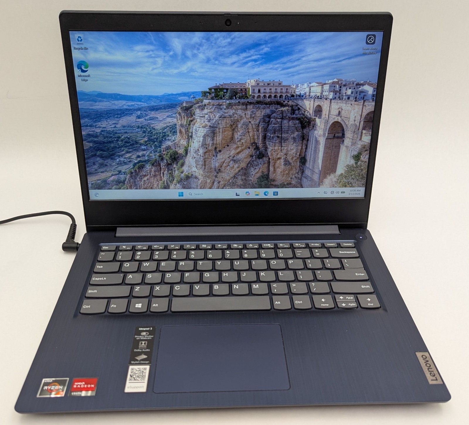 Lenovo IdeaPad 3 14ADA05 14″ Laptop Ryzen 3 3250U 8GB RAM 256GB NVMe Windows 11