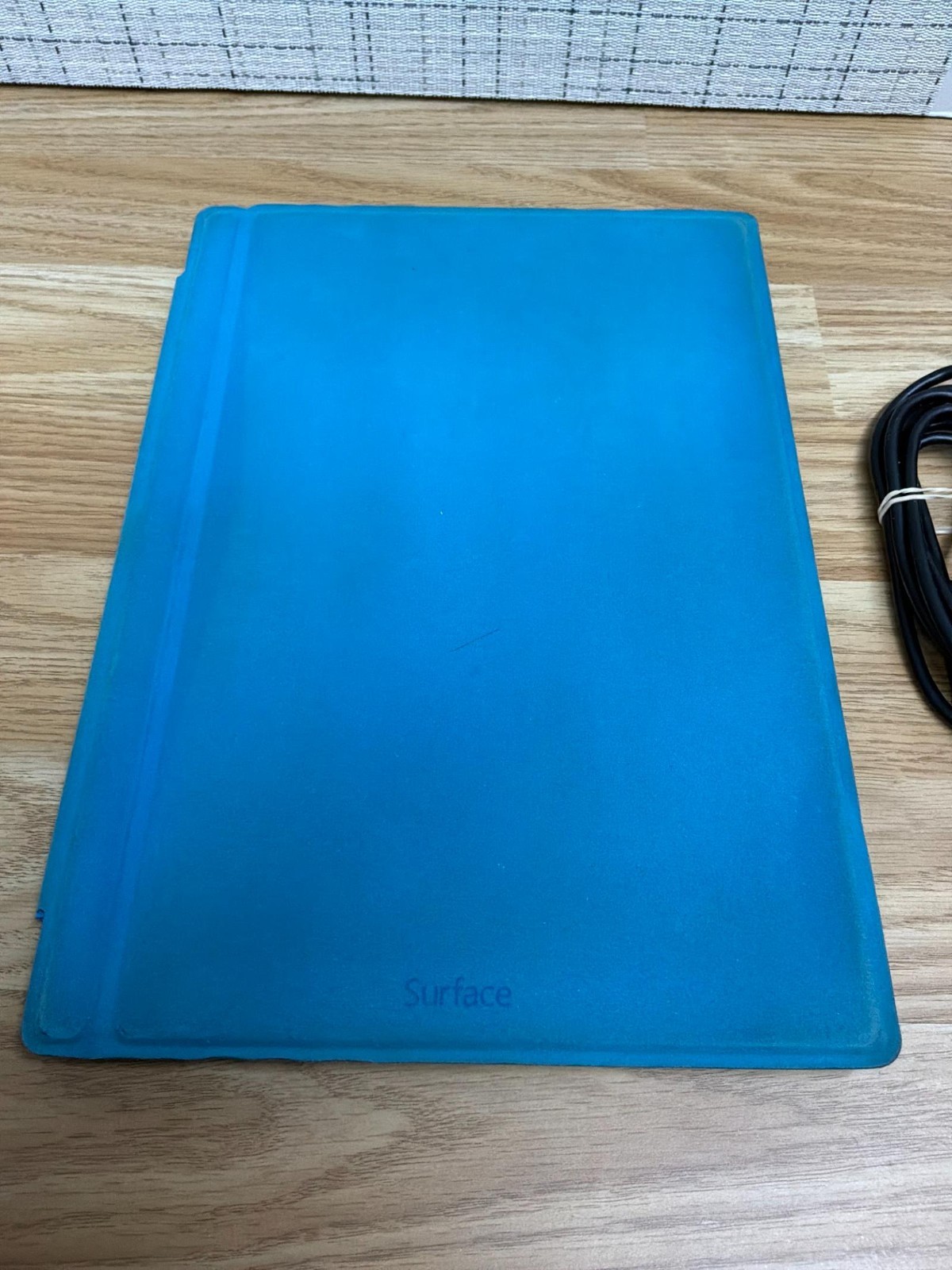 Microsoft Surface Pro 4 i5-6300U 4GB RAM 128GB SSD Intel HD 520 Windows 11