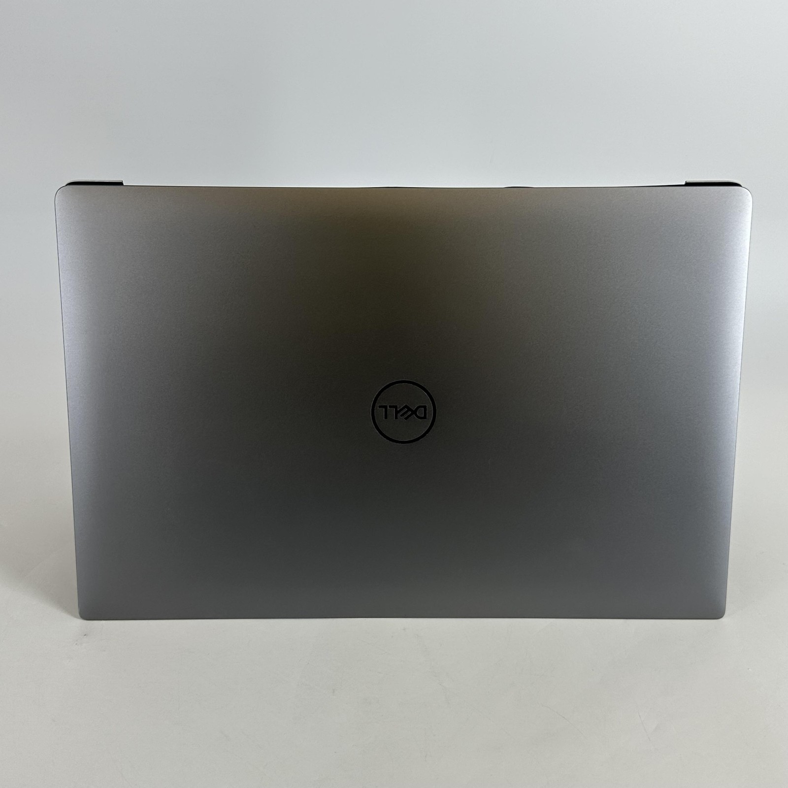Dell Precision 5540 15.6 FHD Xeon E-2276M 2.80GHz 64GB 2TB SSD Quadro T2000 Good