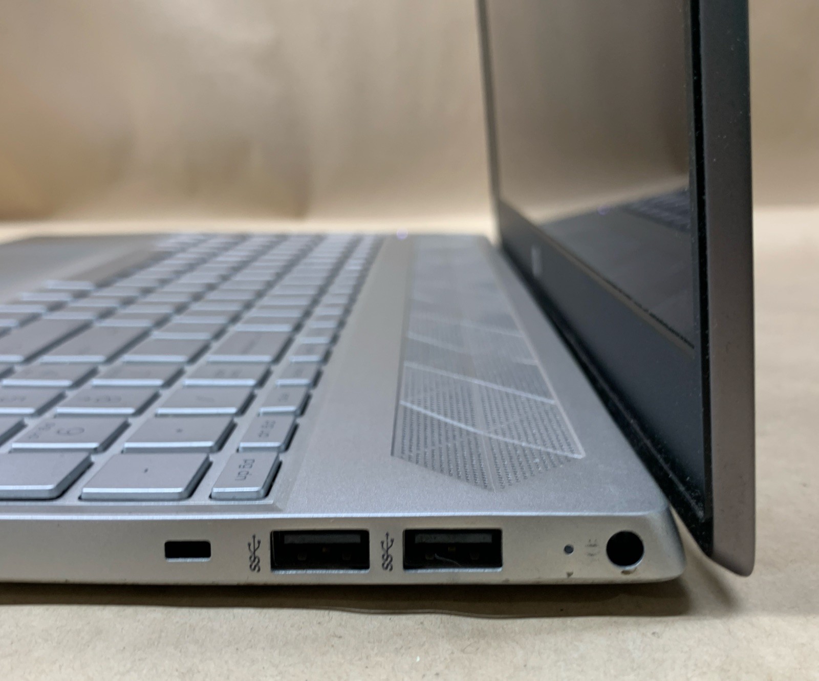 HP Pavillion 15-cs3xxx Core i5-1035G1@1.0GHz, 8GB RAM, 256GB SSD, W10P