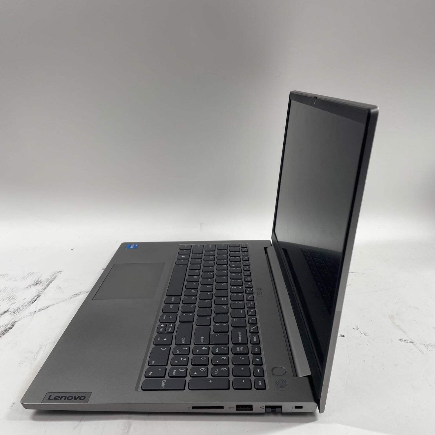 Lenovo ThinkBook 15 Gen 2 1 15.6″ i5-1335U 2.4GHz 16GB RAM 1TB SSD 128GB SSD