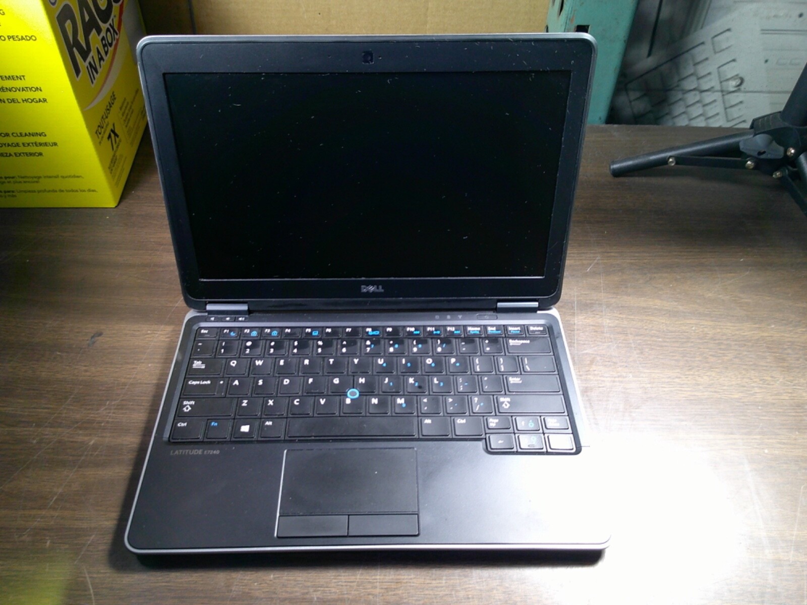 DELL LATITUDE E7240 INTEL CORE I5 8GB RAM **NO POWER ON **NO HD/ NO CADDIE