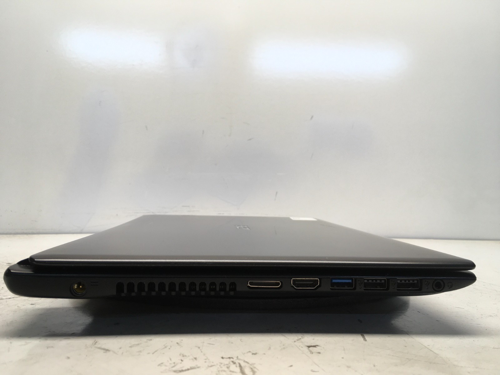 Acer Aspire V5-531 Intel Pentium 967 1.3GHz 4 GB NO HDD
