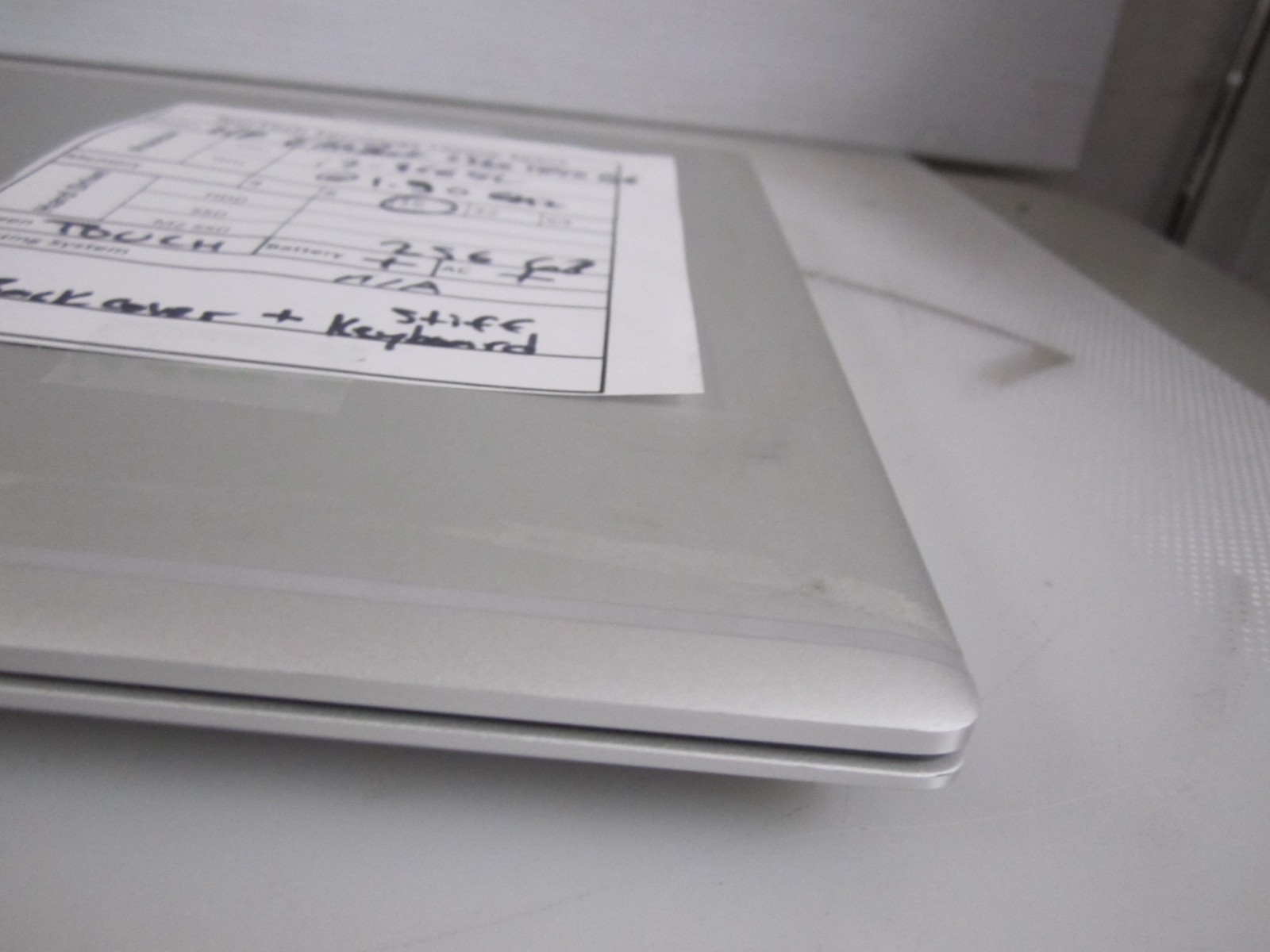 HP EliteBook X360 1040 G6 i7-8665U 1.90GHZ 16GB 256GBM2SSD Laptop NOOS +AC READ