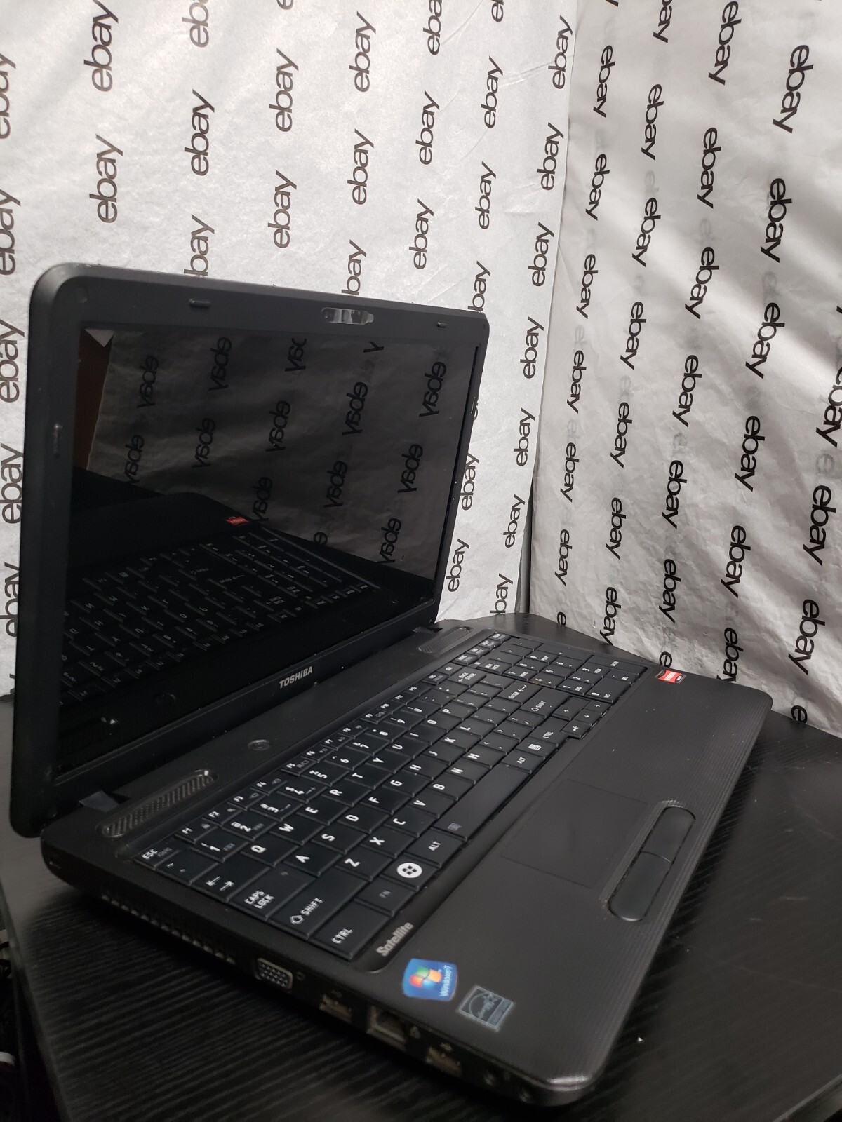 Toshiba Satellite C650D 15.6″ | AMD E-240@1.5GHz | 3GB RAM | 256GB SSD*NO OS/BAT