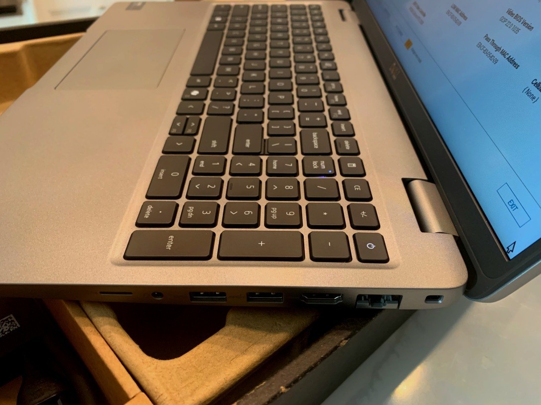 DELL LATITUDE 5550 INTEL CORE ULTRA 7 165H 16GB DDR5 512GB NO OS INSTALLED!!!