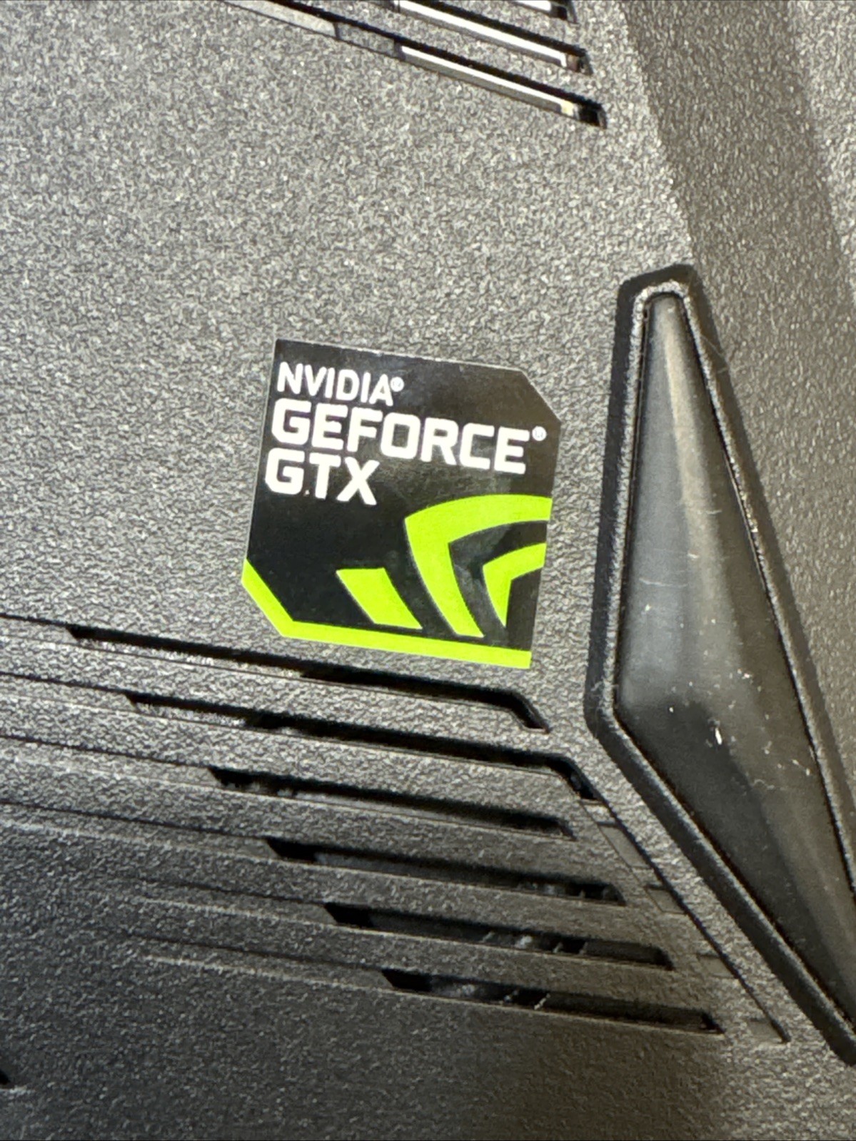 MSI GE63 RAIDER RGB 8RE GAMING LAPTOP INTEL I7 8th Gen NVIDIA GTX