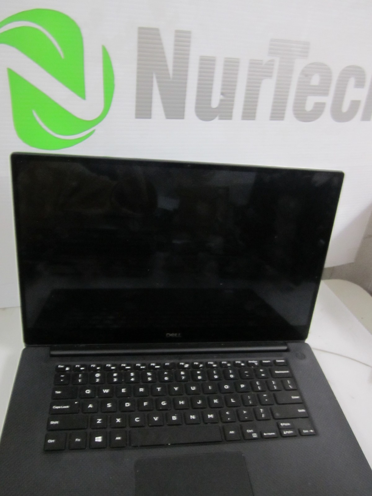 Dell Precision 5540 i9-9880H 2.30GHZ 16GB 256GB M2SSD LAPTOP + AC
